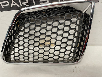 2009 Pontiac G8 LH Driver Front Bumper Upper Kidney Grilles Inserts OEM - Day's Parts Yard