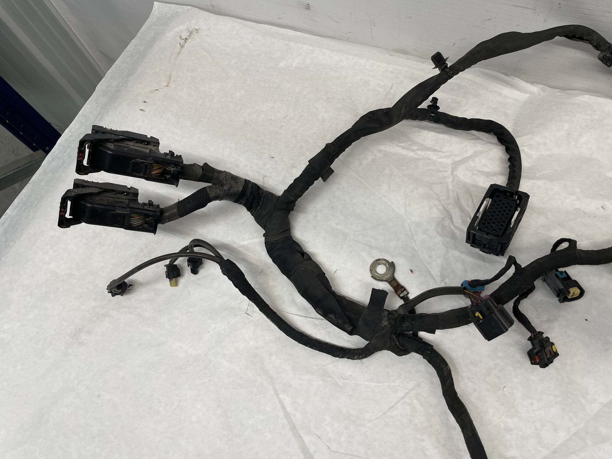 2014 Chevy SS Sedan Engine Motor Transmission Wire Wiring Harness OEM - Day's Parts Yard