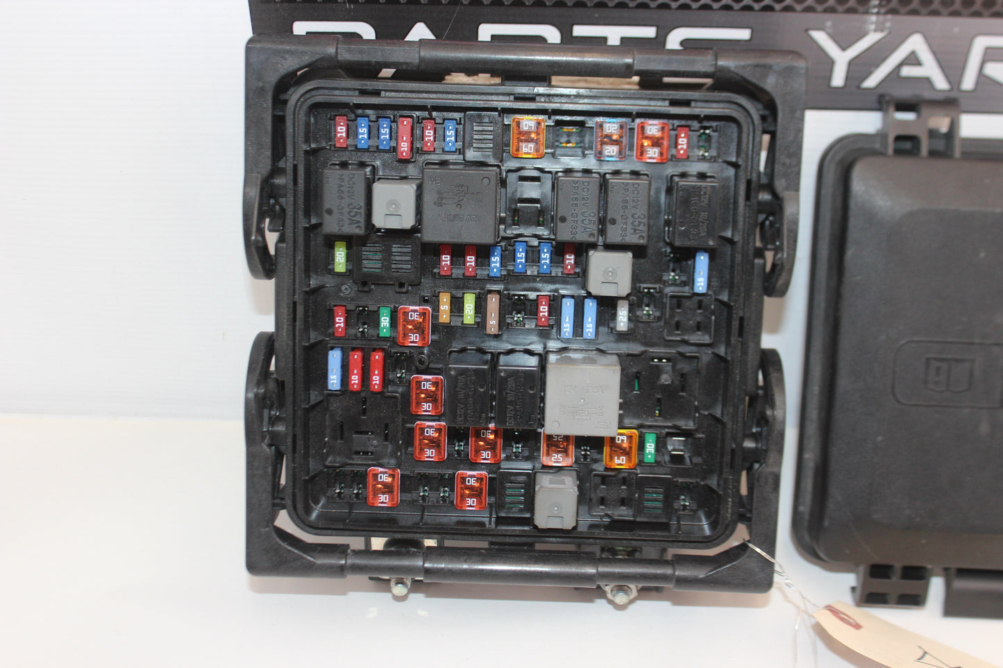 2016 Cadillac ATS-V Engine Fuse Box Wiring Junction Box OEM