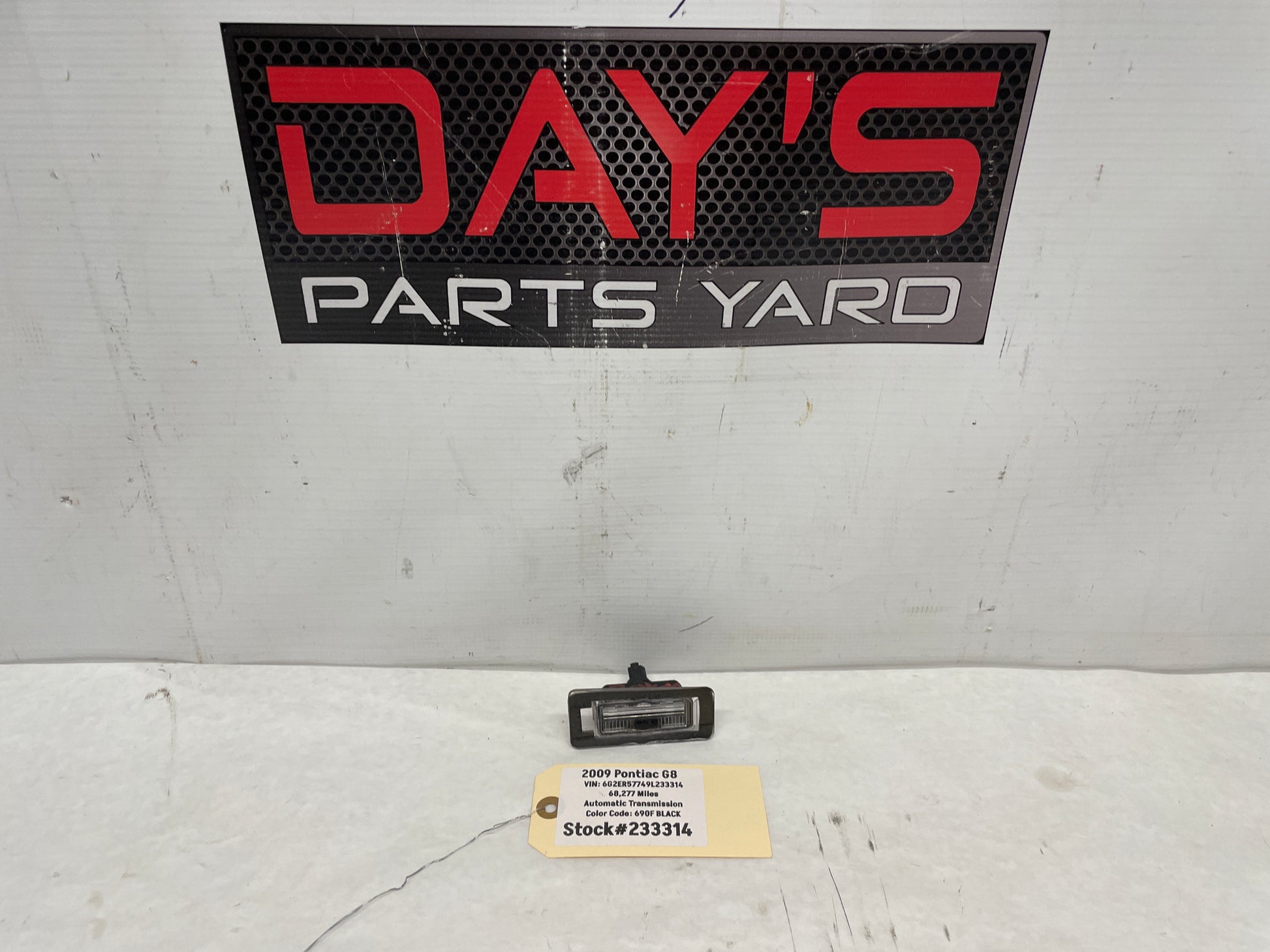 2009 Pontiac G8 LH Driver License Plate Tag Light OEM - Day's Parts Yard