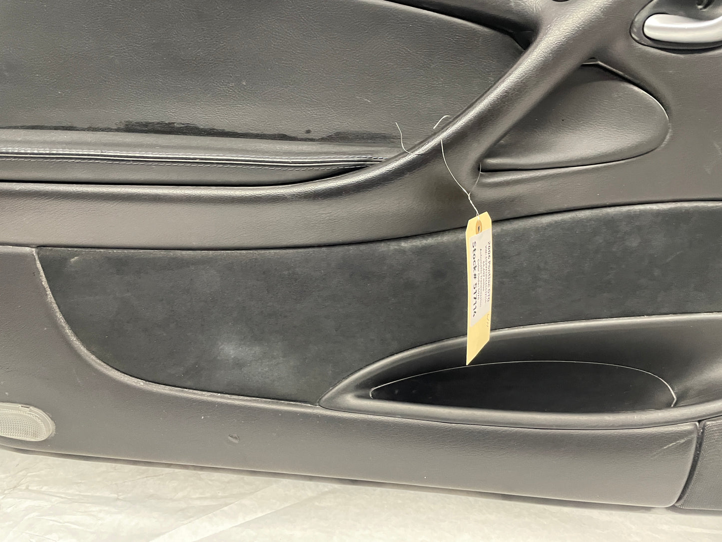 2006 Pontiac GTO LH Driver Front Interior Door Panel Trim OEM