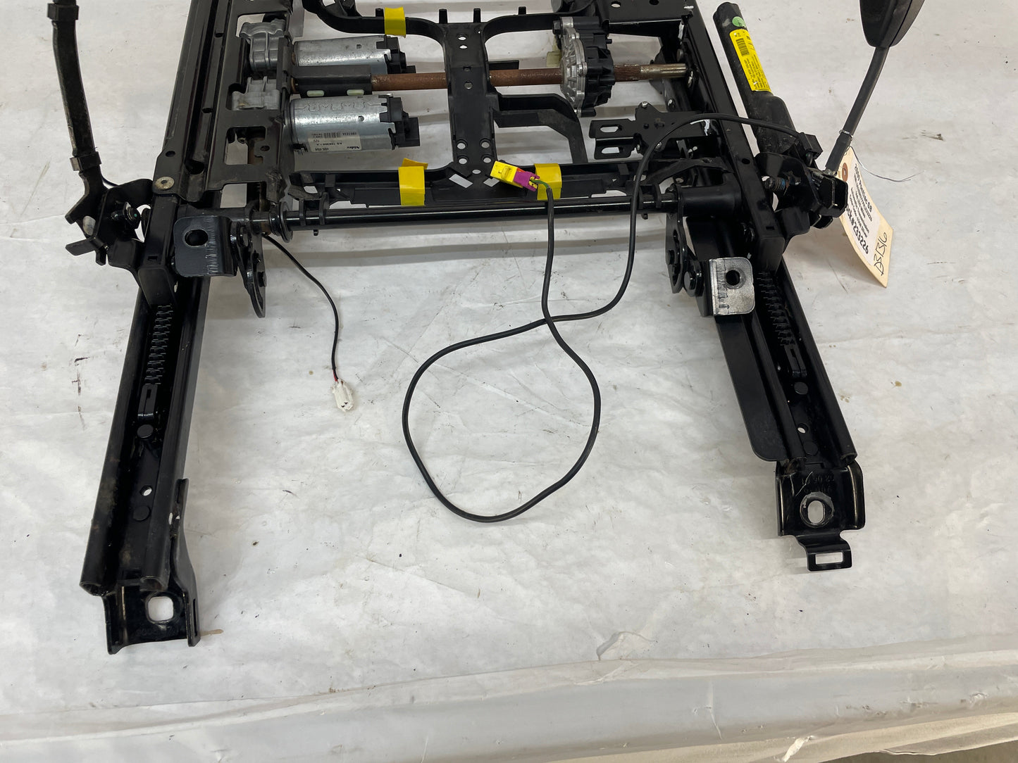 2009 Pontiac G8 LH Driver Front Seat Track Frame Electric OEM - Day's Parts Yard