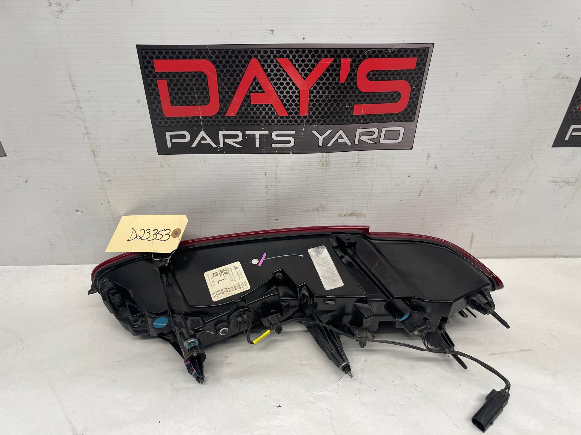 2018 Chevy Camaro SS LH Driver Tail Light Taillight Lamp OEM - Day's Parts Yard