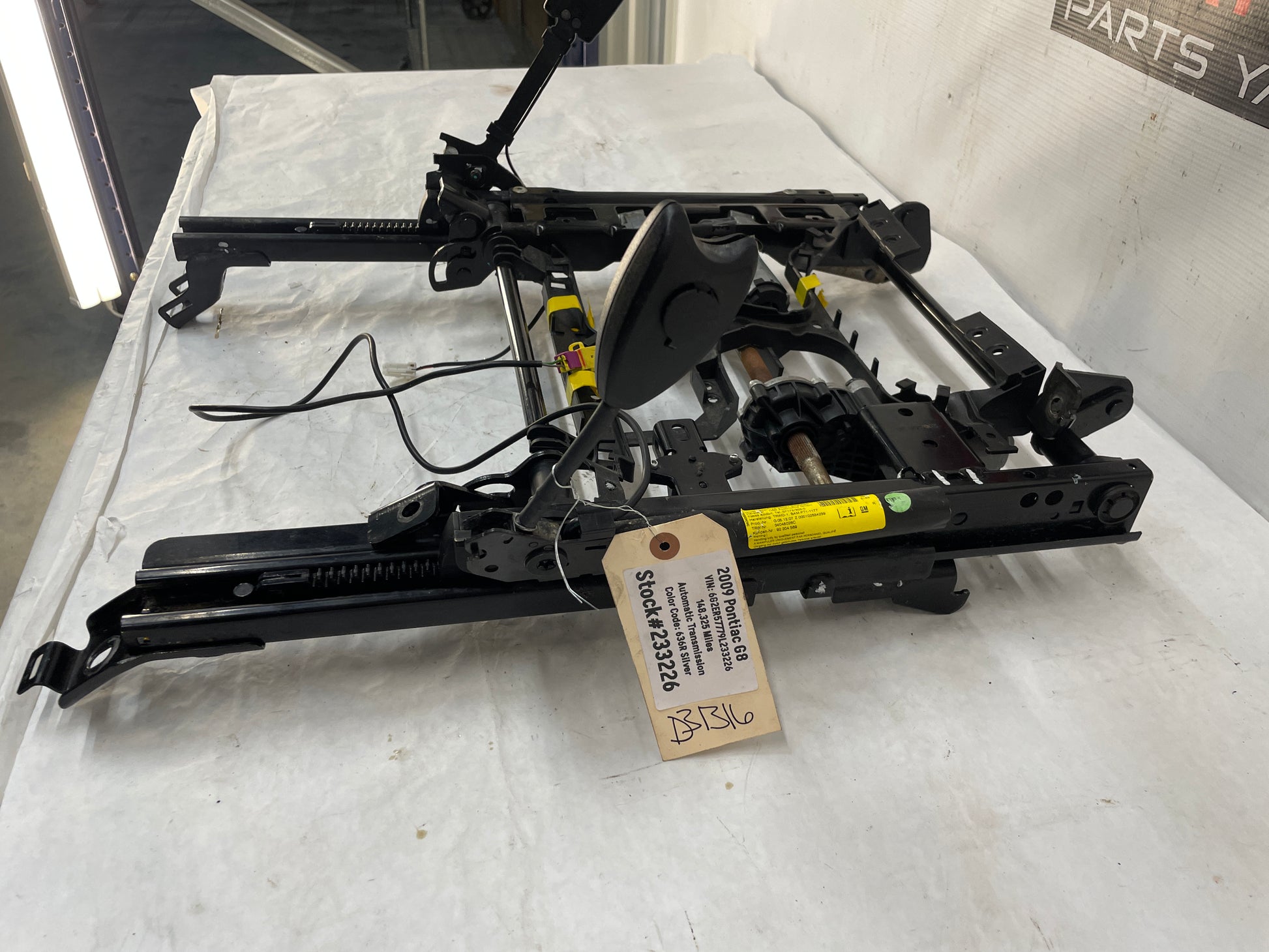 2009 Pontiac G8 LH Driver Front Seat Track Frame Electric OEM - Day's Parts Yard