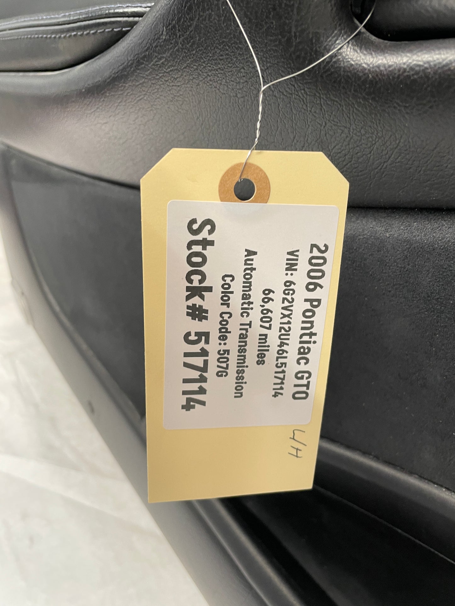 2006 Pontiac GTO LH Driver Front Interior Door Panel Trim OEM