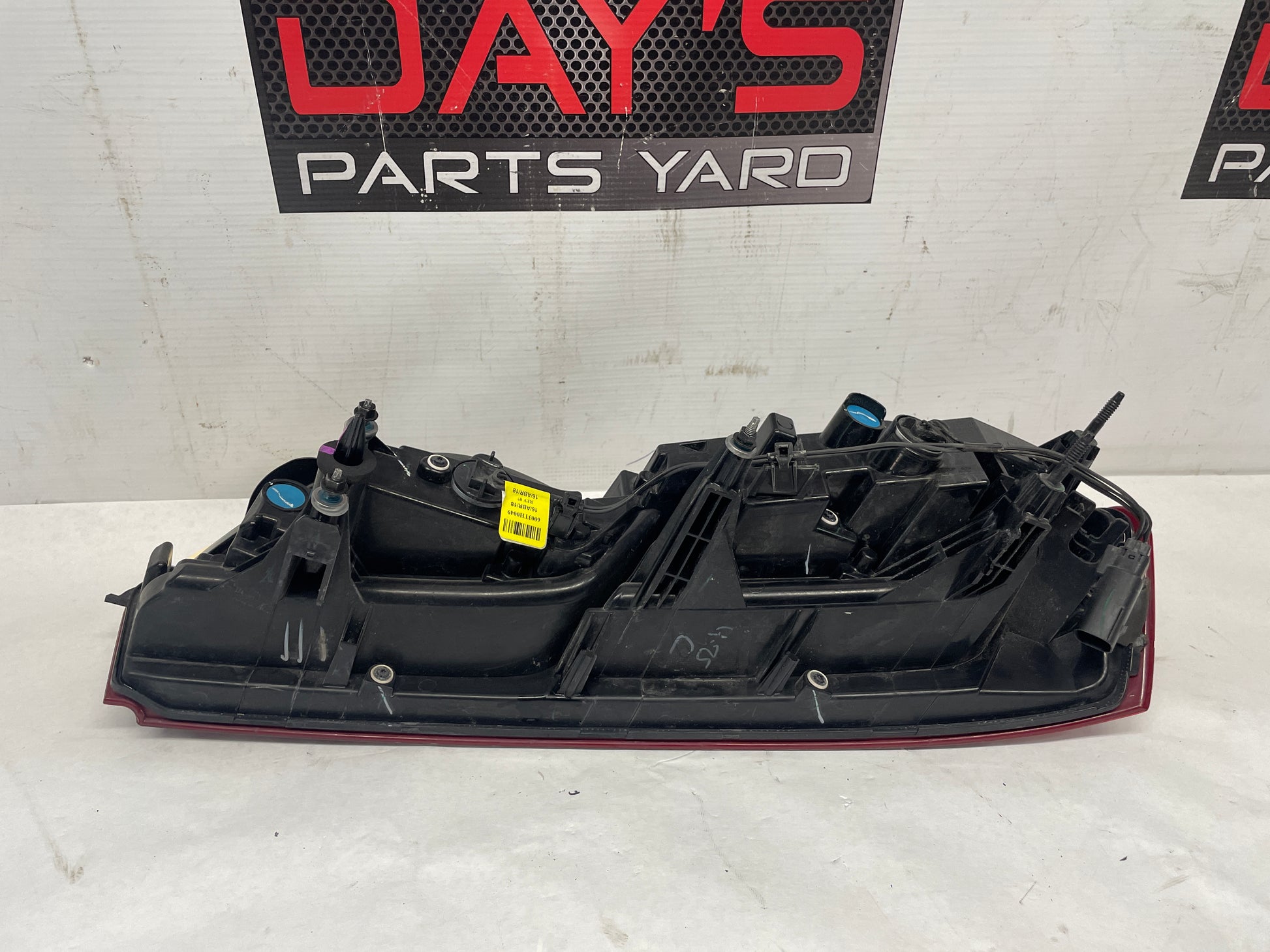 2018 Chevy Camaro SS LH Driver Tail Light Taillight Lamp OEM - Day's Parts Yard