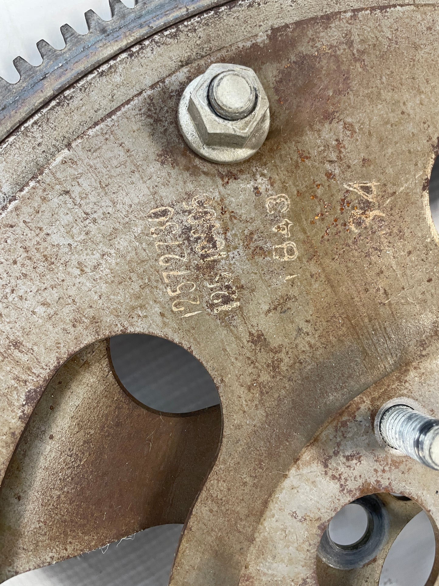 2004 Chevy C5 Corvette Automatic Transmission Flywheel Flex w/ Hub Plate Coupler OEM - Day's Parts Yard