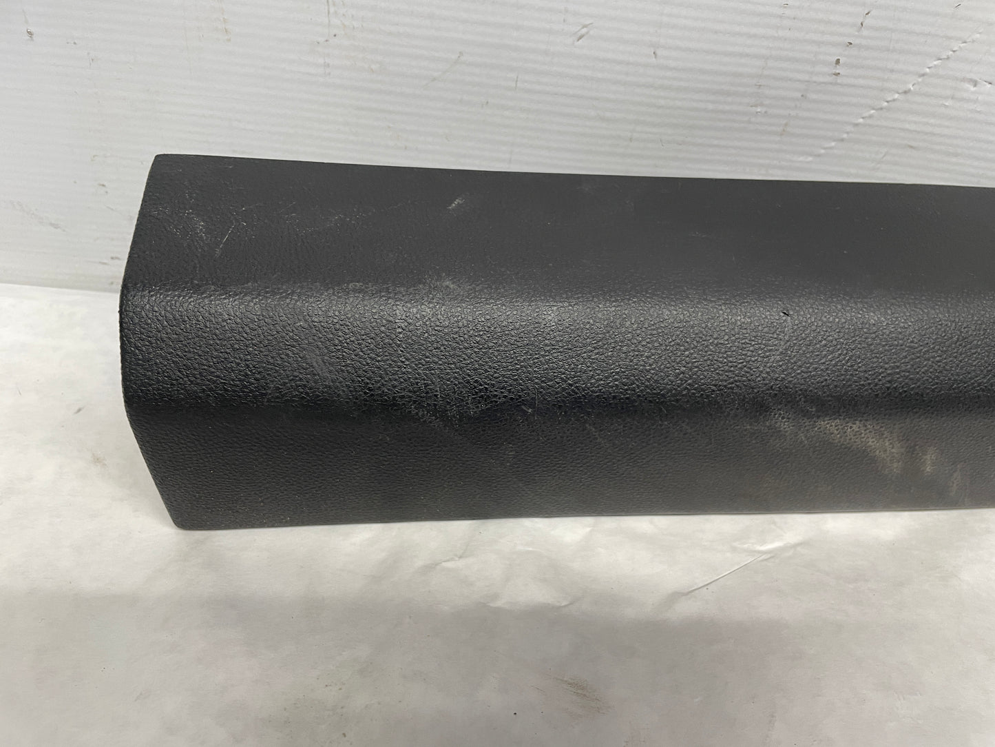 2014 Chevy SS Sedan RH & LH Front Interior Carpet Retainer Sill Moldings OEM - Day's Parts Yard