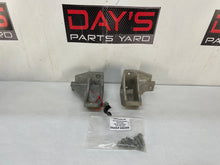 2005 Pontiac GTO RH & LH Engine Motor Mount Bracket Stands OEM - Day's Parts Yard