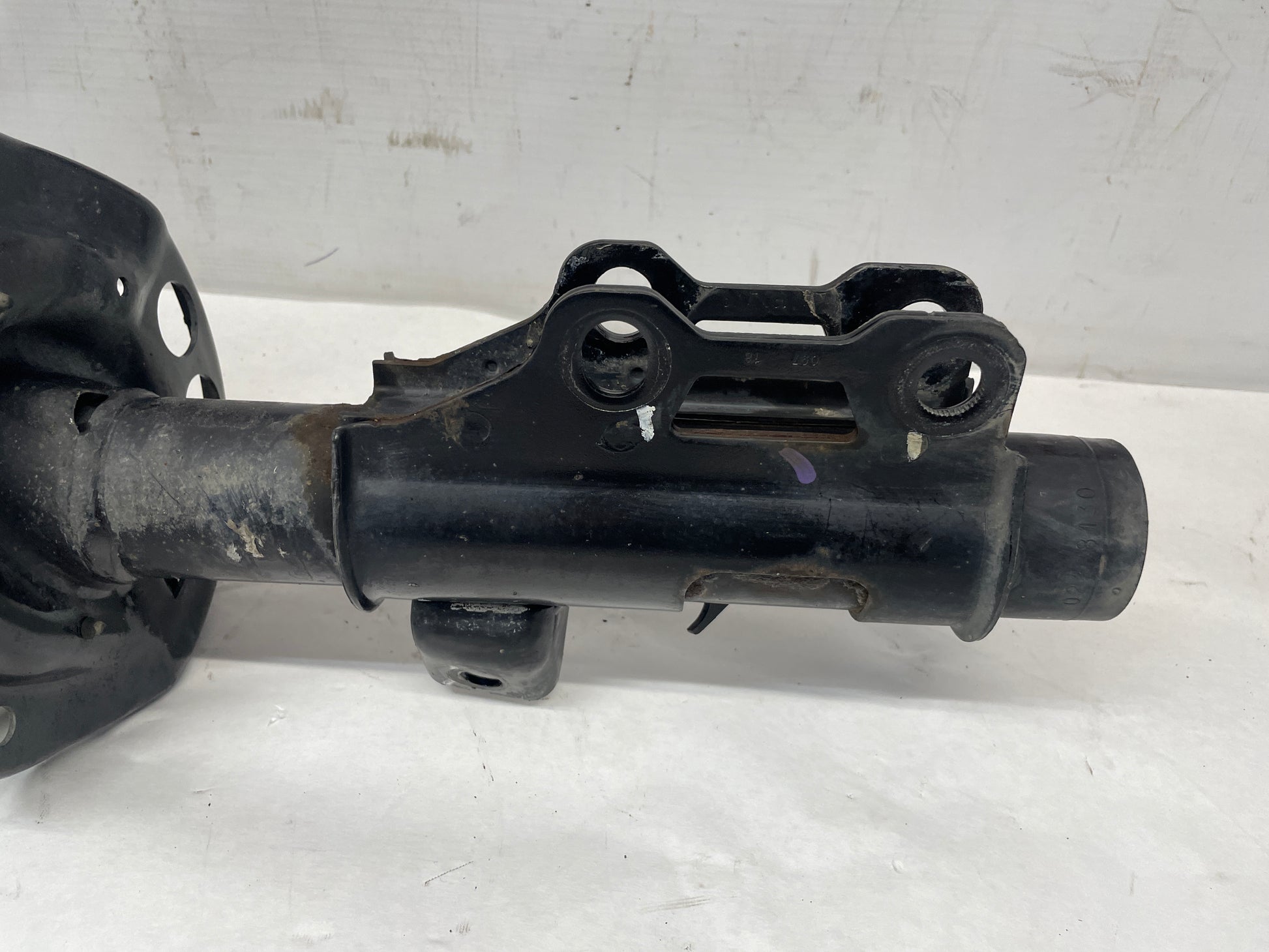2018 Chevy Camaro SS Front RH Passenger Strut Assembly OEM - Day's Parts Yard