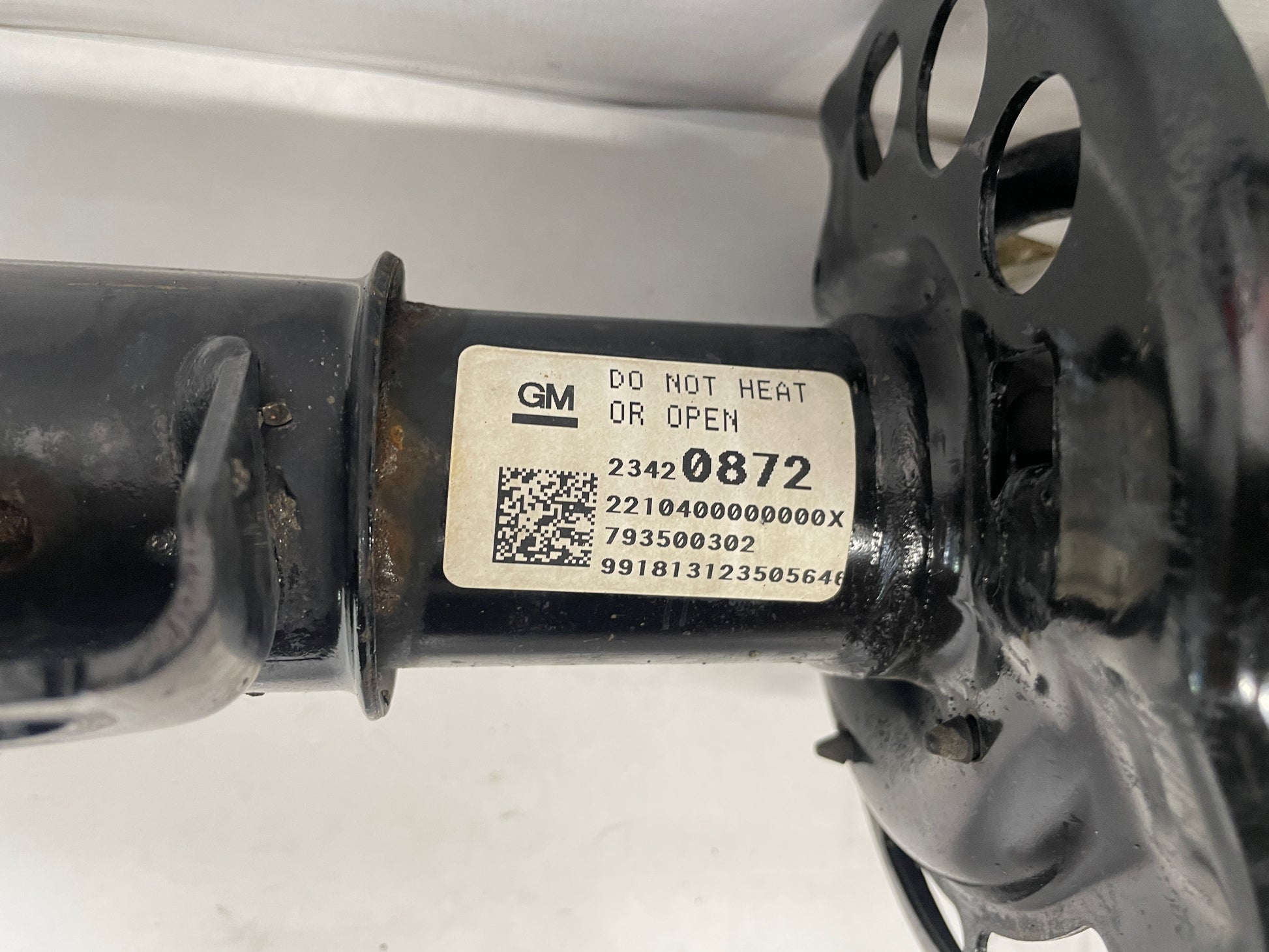 2018 Chevy Camaro SS Front RH Passenger Strut Assembly OEM - Day's Parts Yard