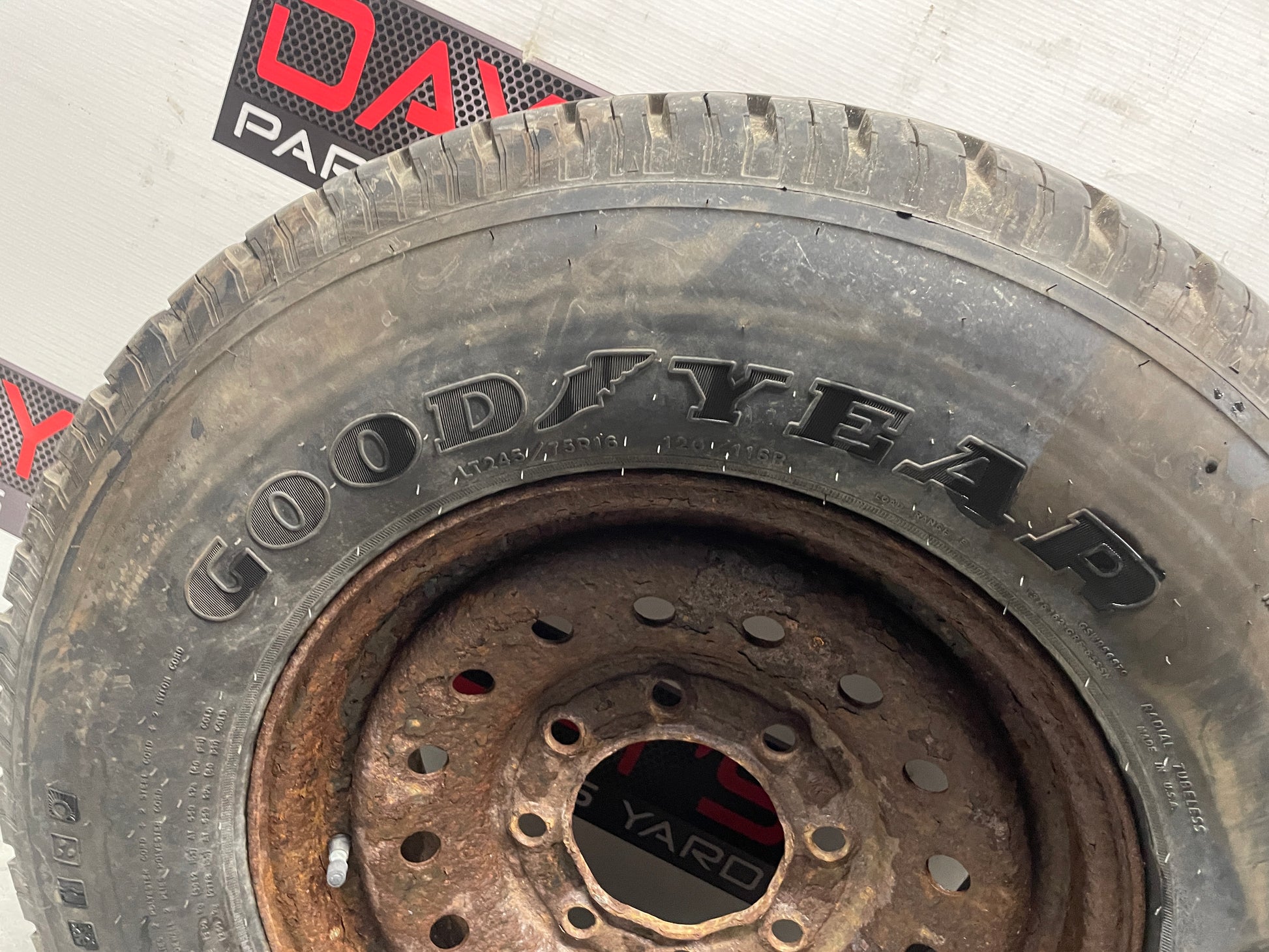 2006 Chevy Silverado C2500 Spare Tire OEM LOCAL PICK UP - Day's Parts Yard
