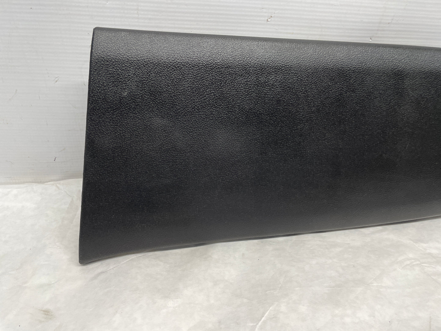2014 Chevy SS Sedan RH & LH Interior B Pillar Center Trim Cover Molding Panel OEM - Day's Parts Yard