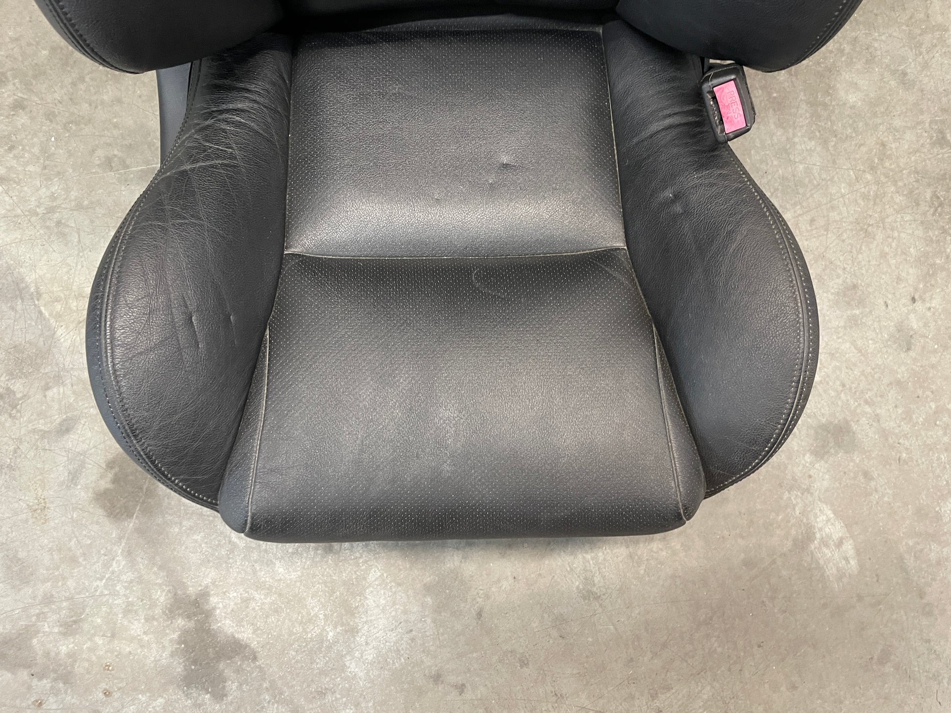 2005 Pontiac GTO Seats Front and Rears Black Leather OEM - Day's Parts Yard