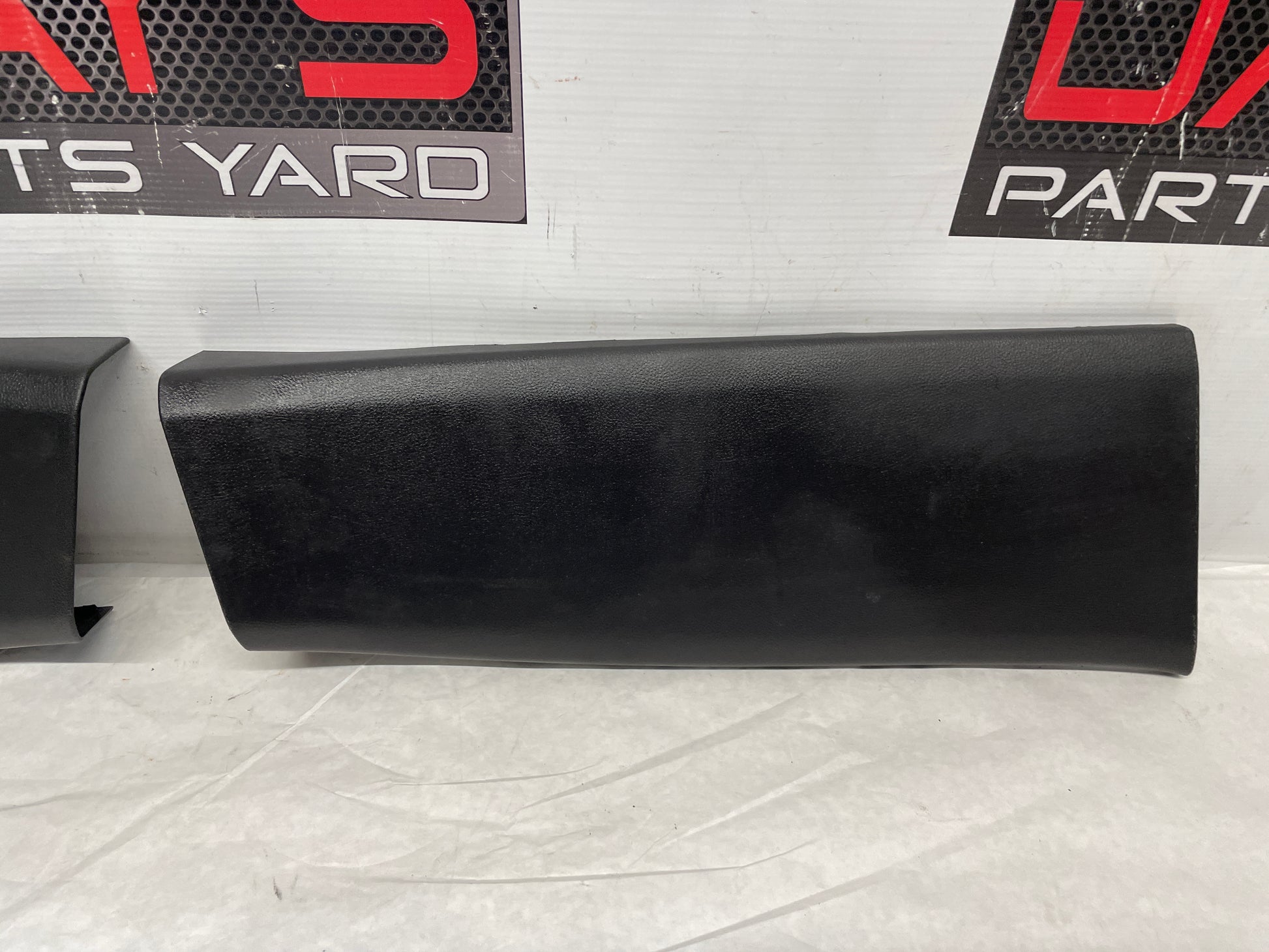 2014 Chevy SS Sedan RH & LH Interior B Pillar Center Trim Cover Molding Panel OEM - Day's Parts Yard