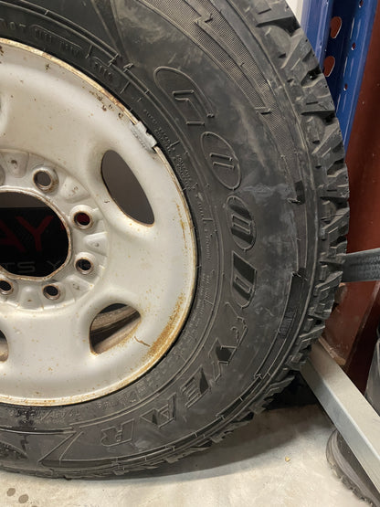 2006 Chevy Silverado C2500 Factory OEM Wheels & Tires - Day's Parts Yard