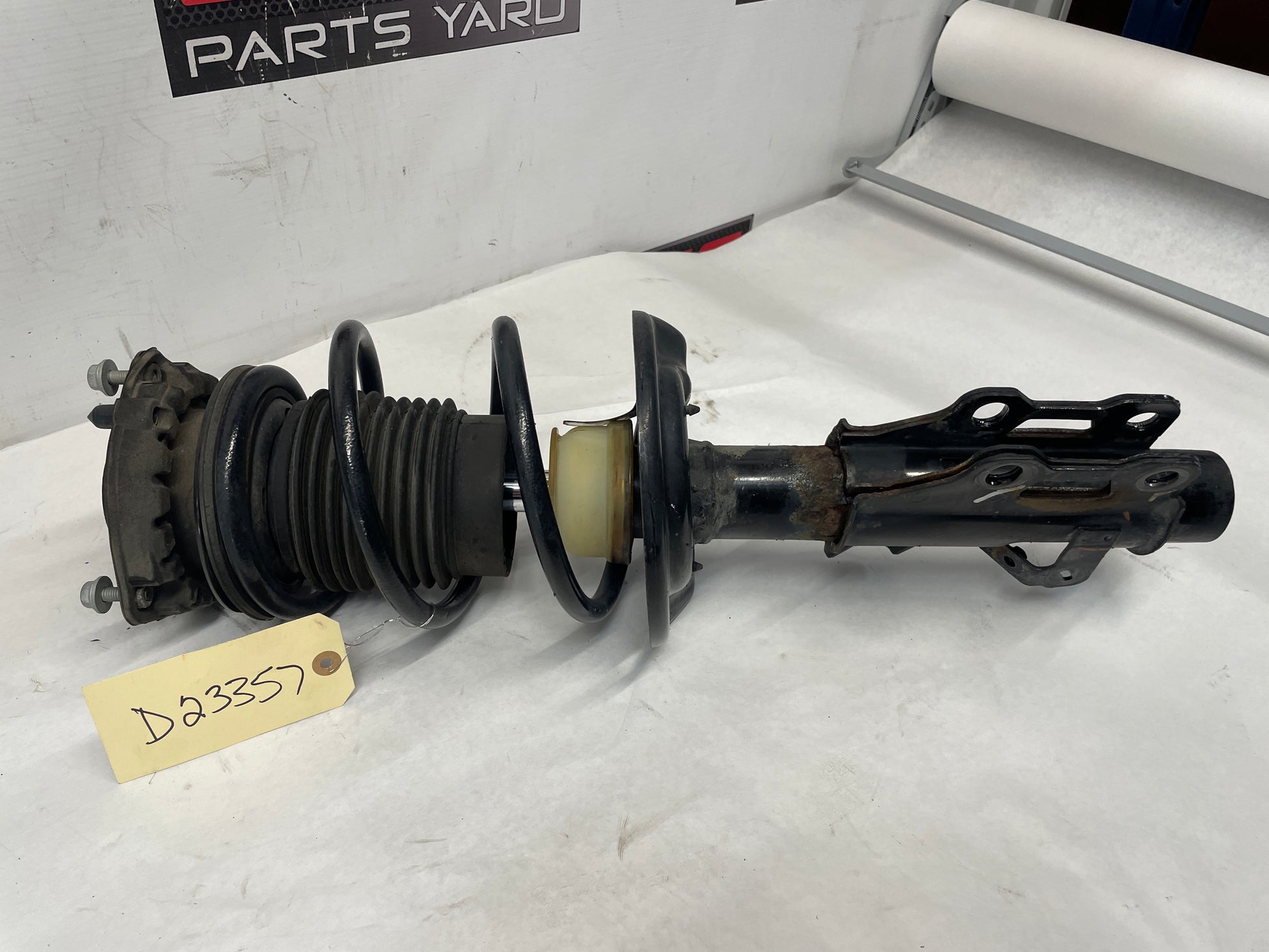 2018 Chevy Camaro SS Front LH Driver Strut Assembly OEM - Day's Parts Yard