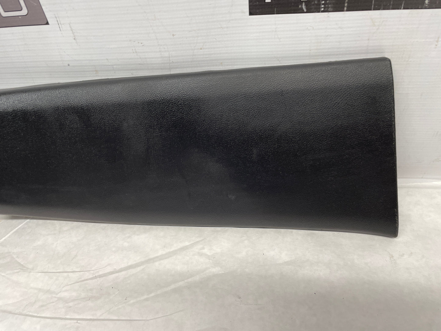 2014 Chevy SS Sedan RH & LH Interior B Pillar Center Trim Cover Molding Panel OEM - Day's Parts Yard