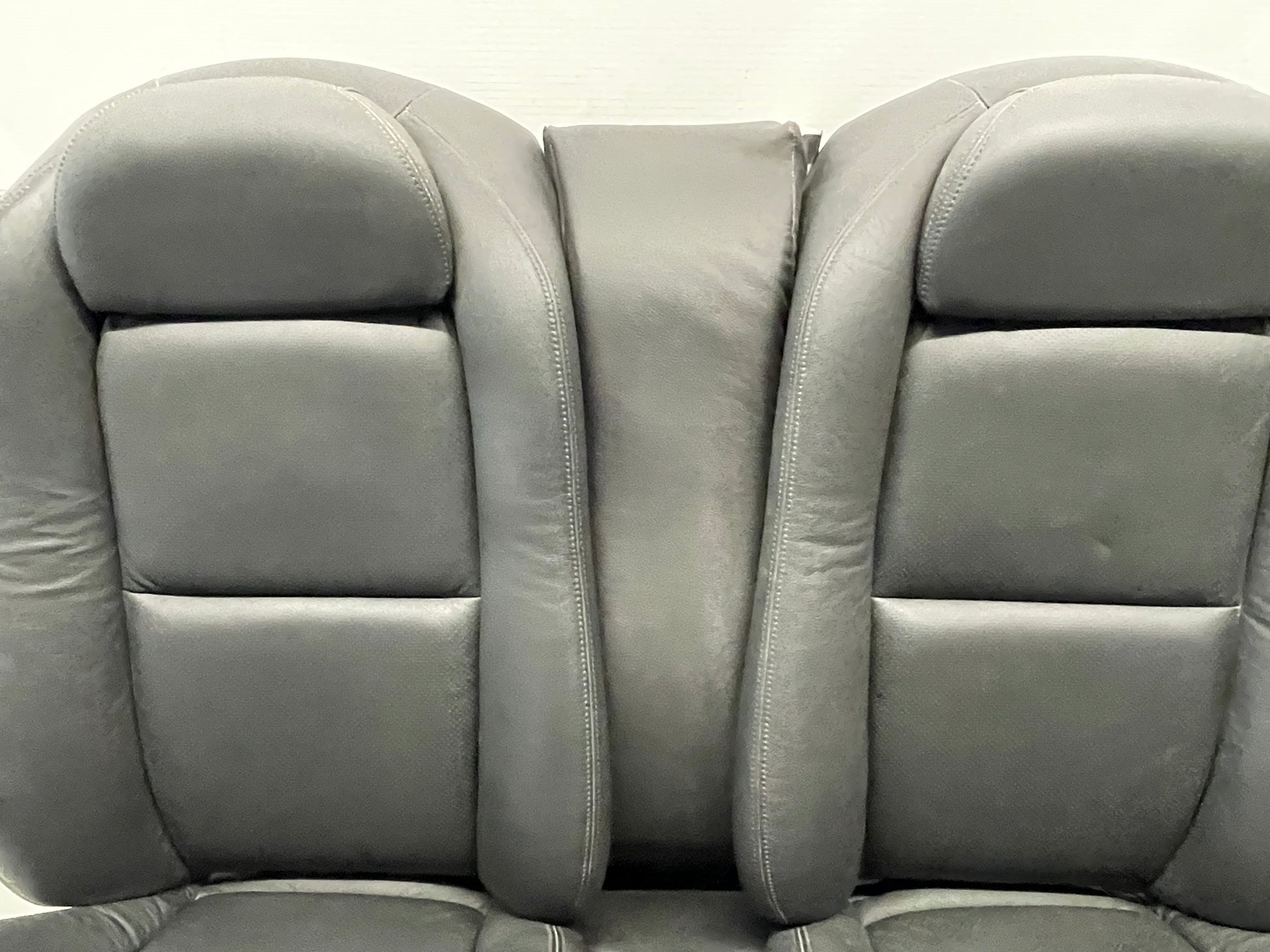 2005 Pontiac GTO Seats Front and Rears Black Leather OEM - Day's Parts Yard