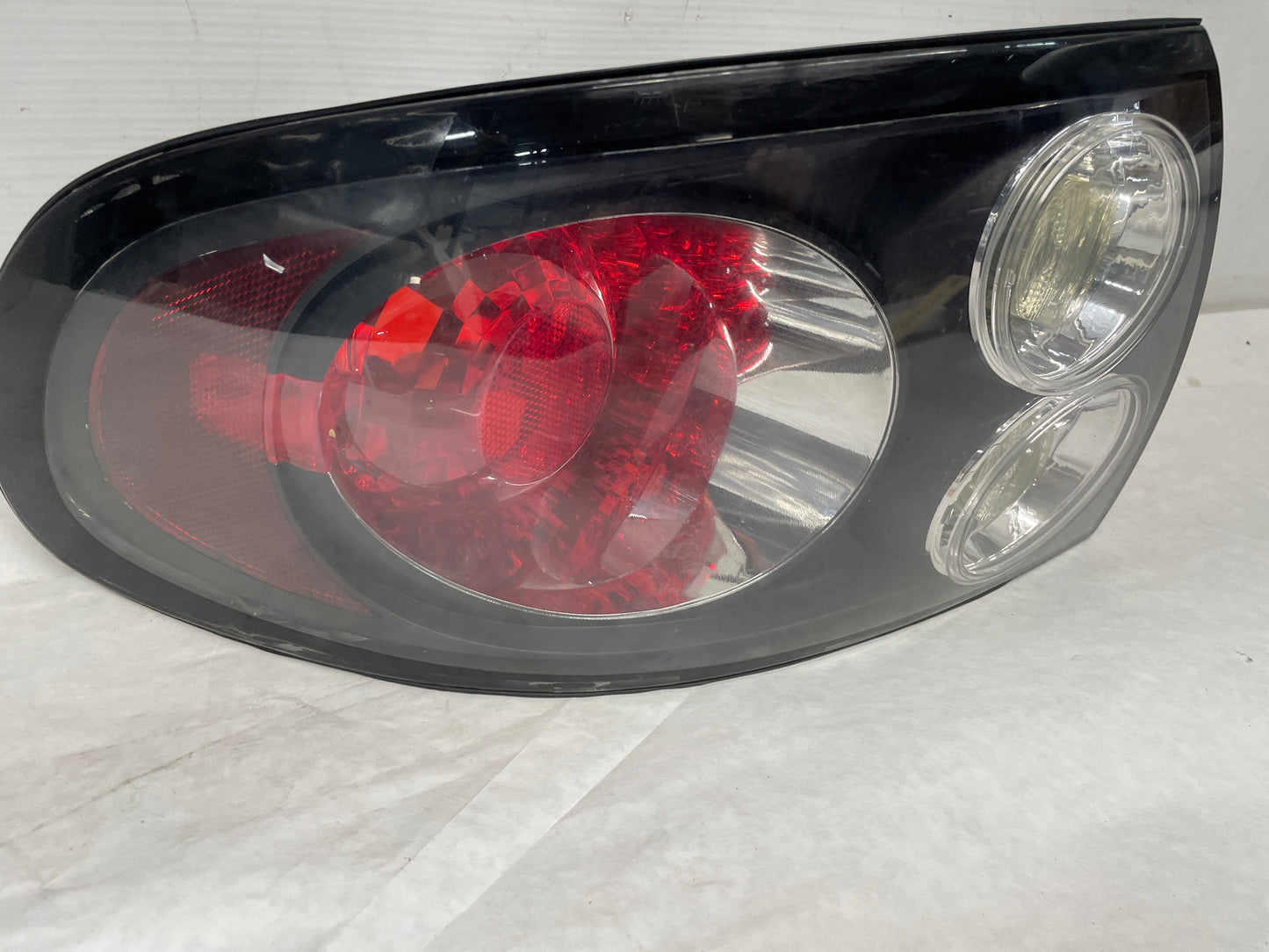 2006 Pontiac GTO LH Driver Tail Light Taillight Lamp OEM