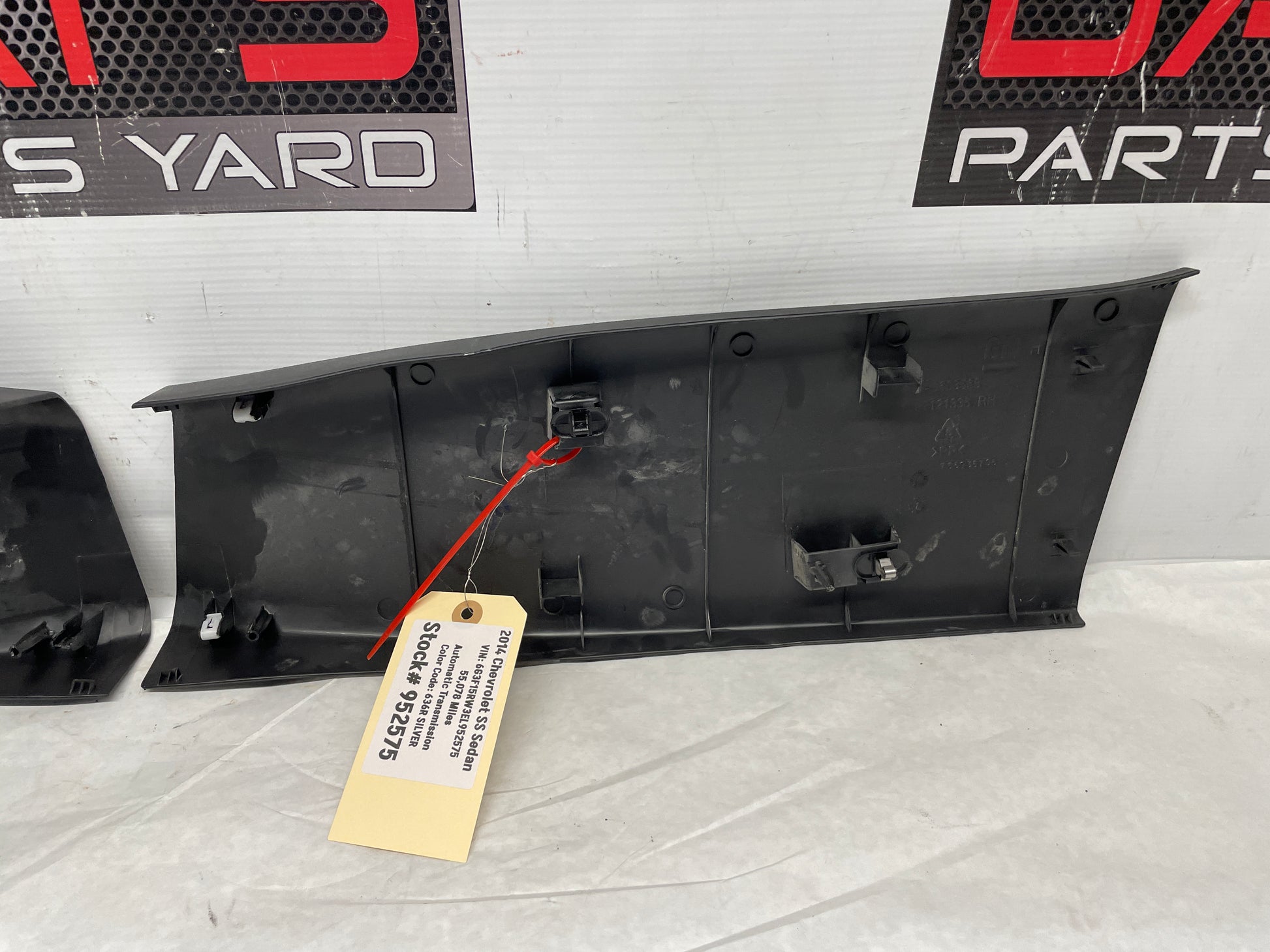 2014 Chevy SS Sedan RH & LH Interior B Pillar Center Trim Cover Molding Panel OEM - Day's Parts Yard
