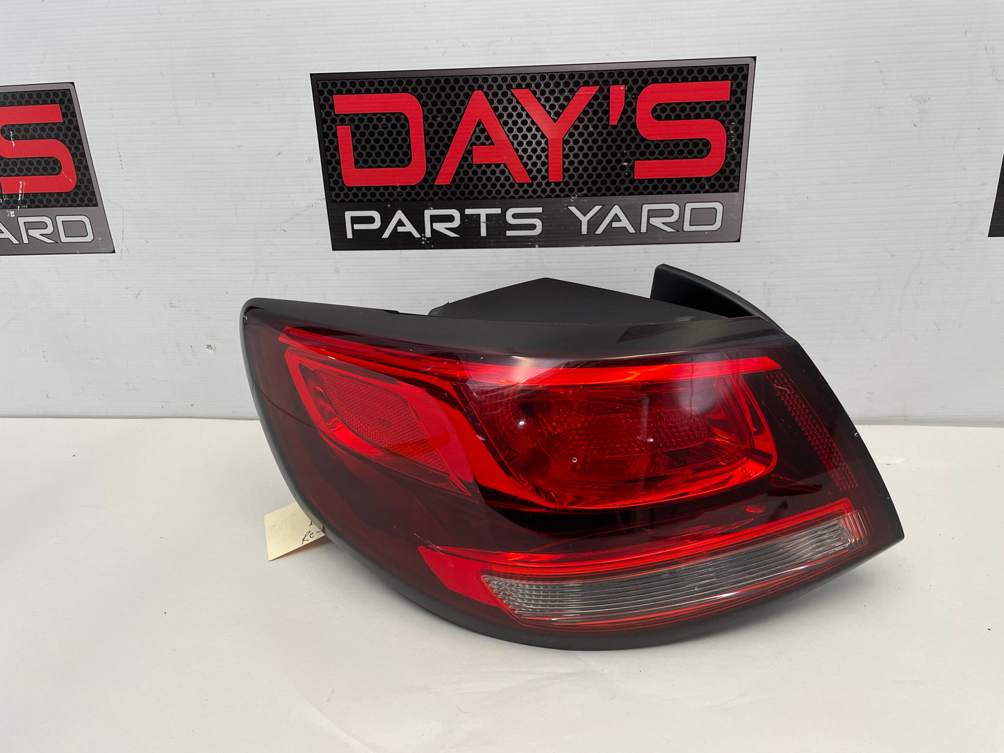2017 Chevy SS Sedan LH Driver Tail Light Taillight Lamp OEM - Day's Parts Yard