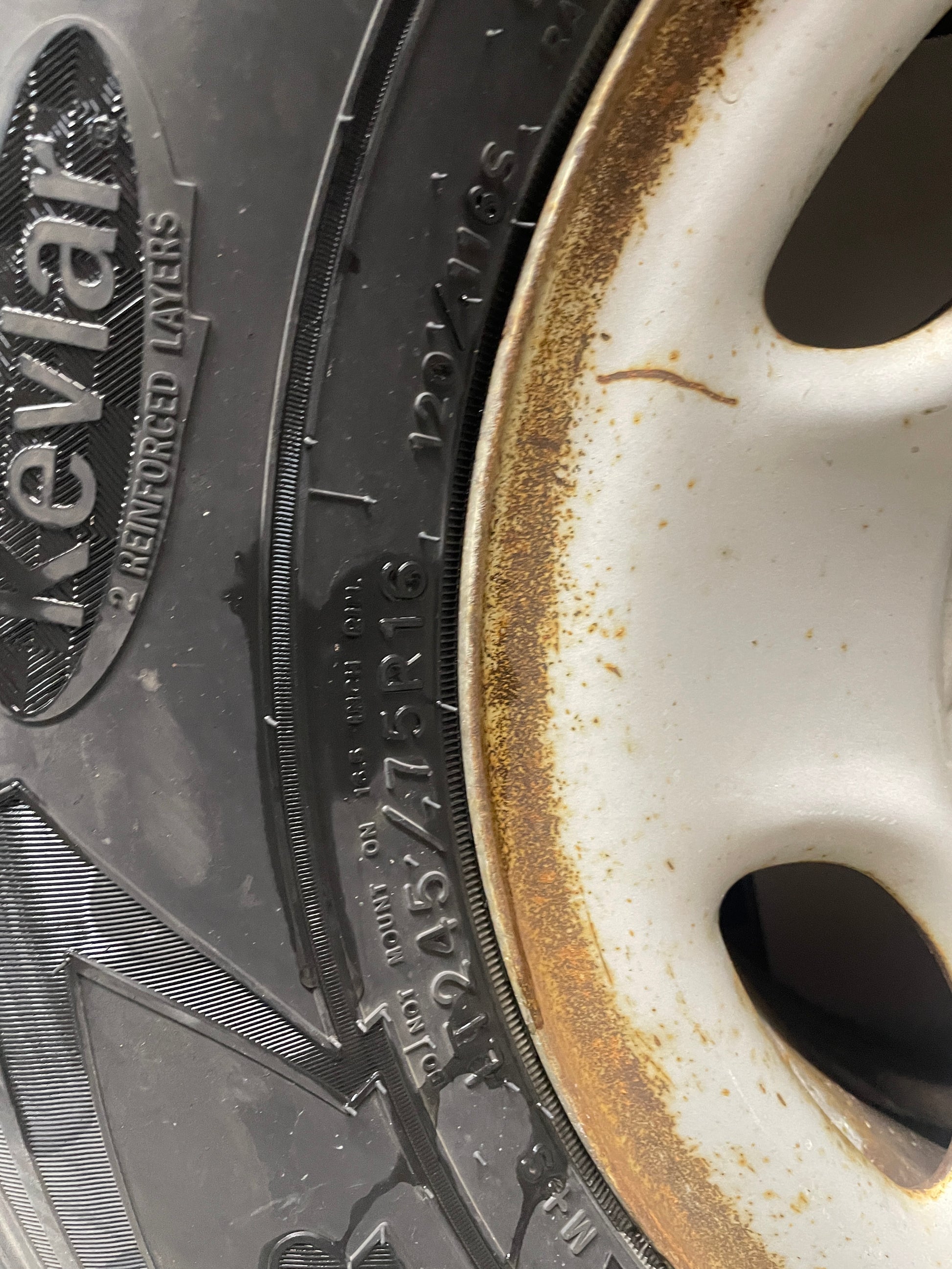 2006 Chevy Silverado C2500 Factory OEM Wheels & Tires - Day's Parts Yard