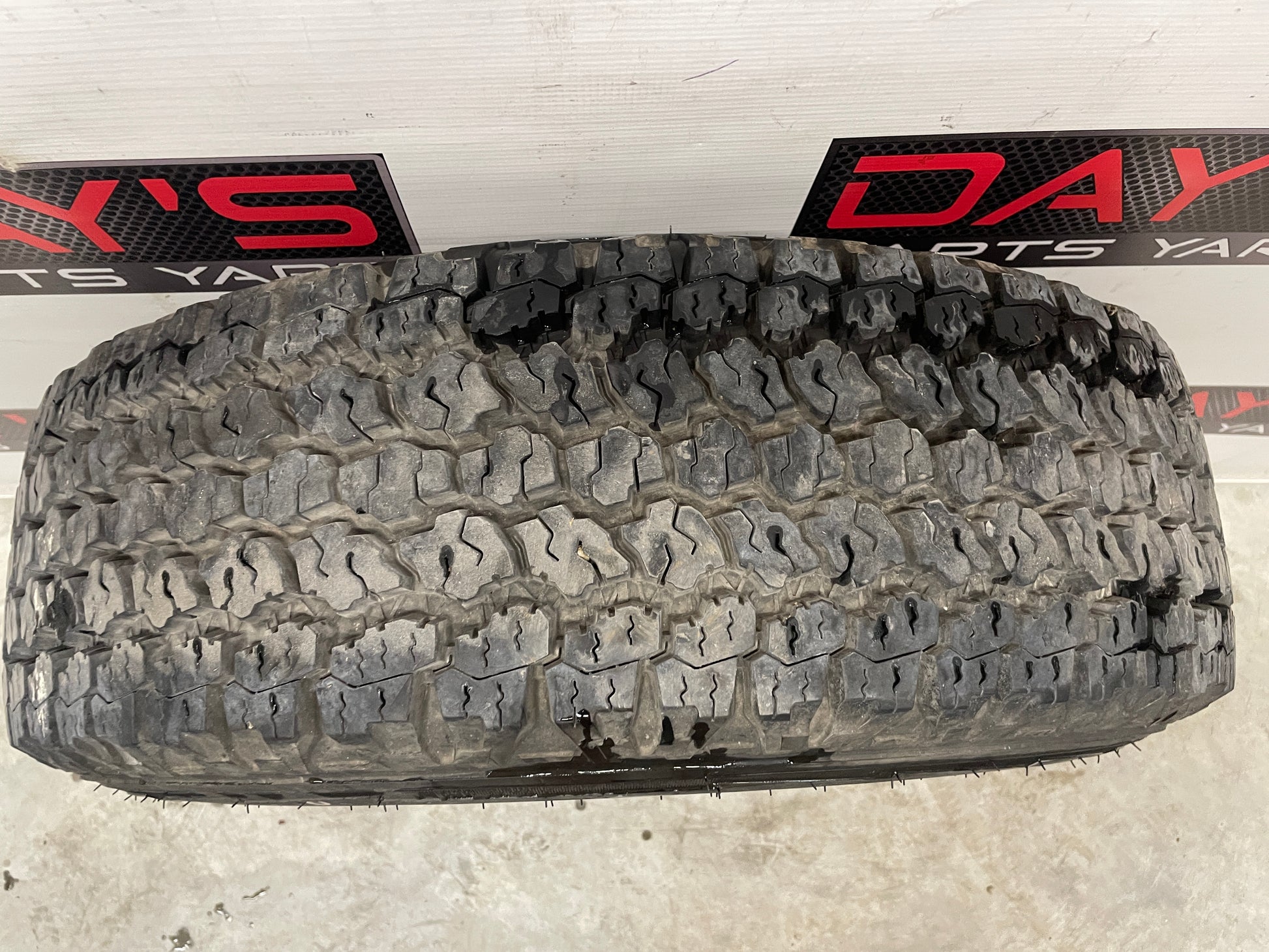 2006 Chevy Silverado C2500 Factory OEM Wheels & Tires - Day's Parts Yard