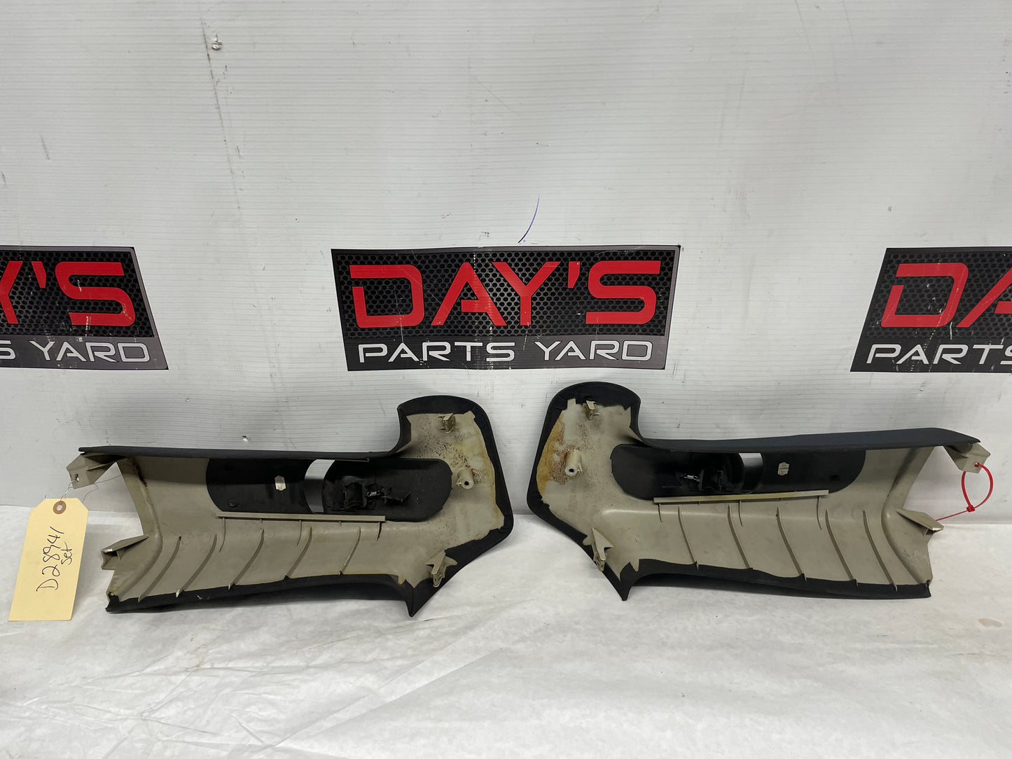 2006 Pontiac GTO RH & LH Interior Upper B Pillar Seat Belt Trim Panel Moldings OEM