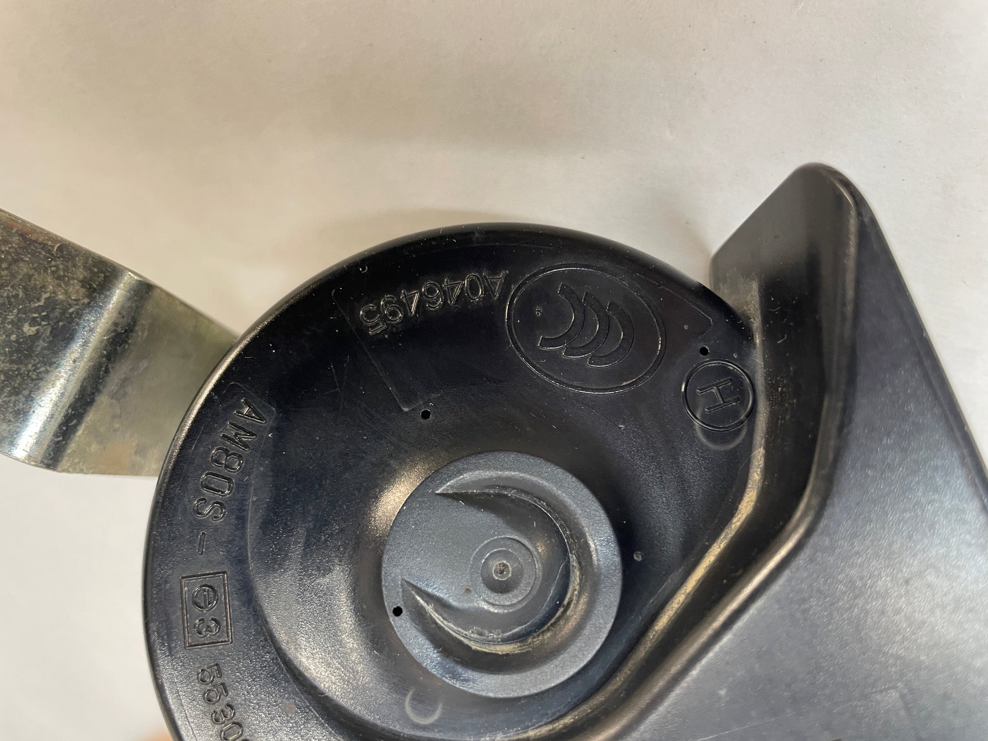 2009 Pontiac G8  Horn Set  OEM - Day's Parts Yard