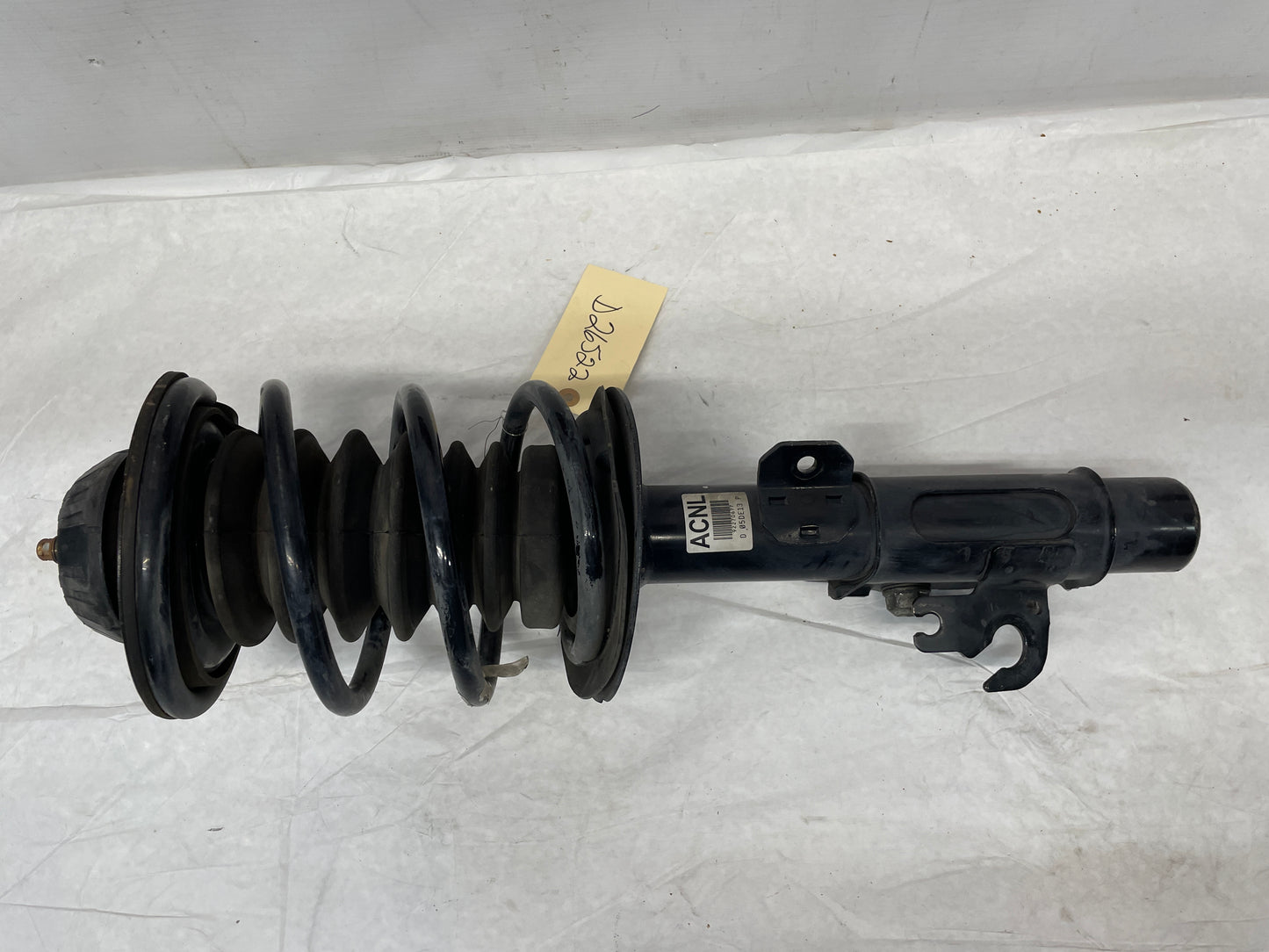 2014 Chevy SS Sedan LH Driver Front Suspension Strut Assembly OEM - Day's Parts Yard