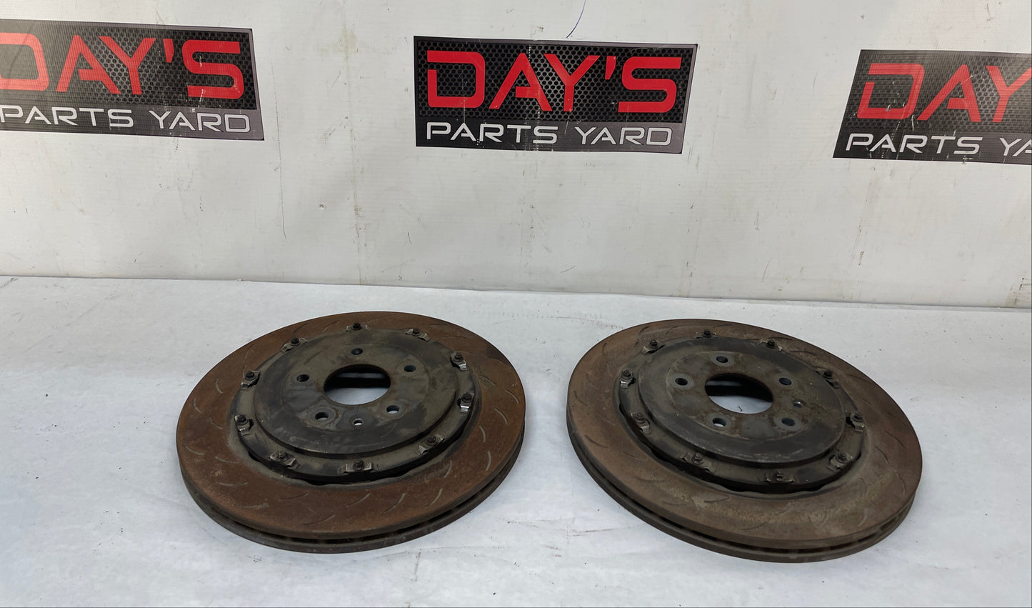 2017 Chevy Corvette Grand Sport 2LT RH & LH Rear Brake Rotors OEM - Day's Parts Yard