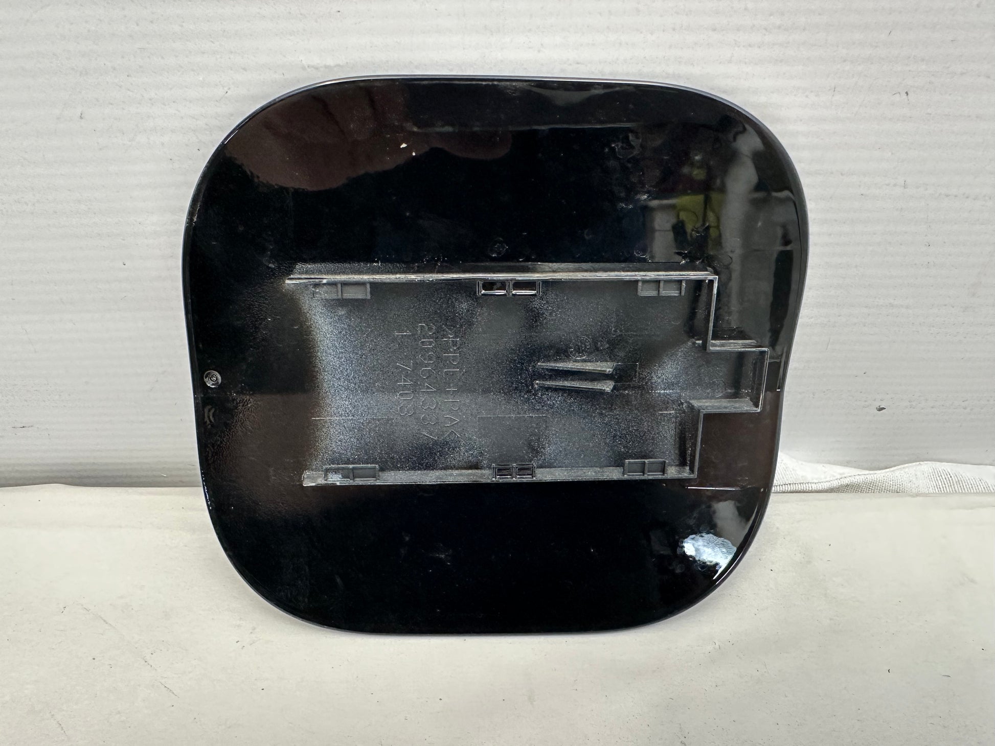 2016 Cadillac CTS-V Fuel Gas Tank Door Lid Cover OEM - Day's Parts Yard