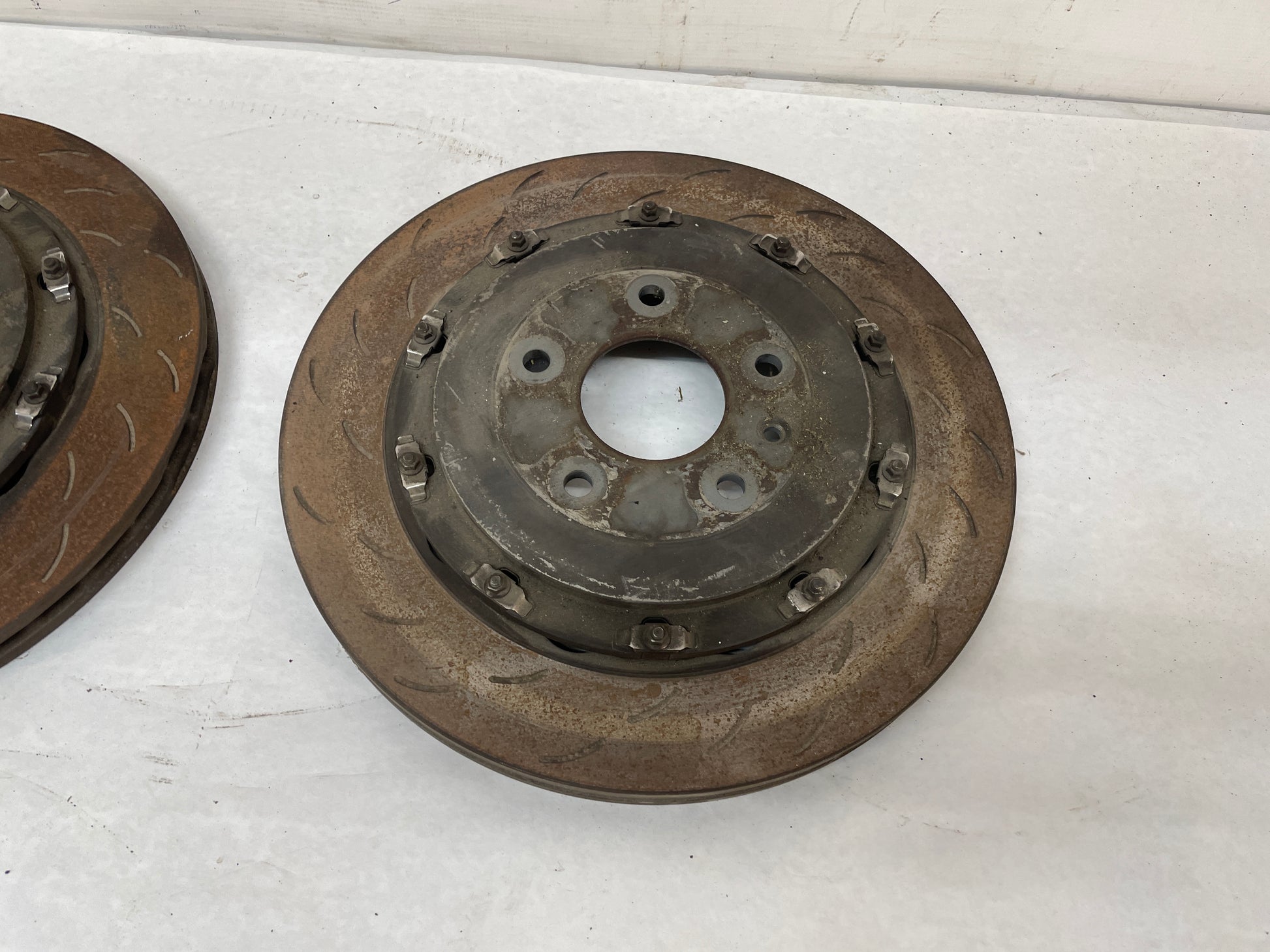 2017 Chevy Corvette Grand Sport 2LT RH & LH Rear Brake Rotors OEM - Day's Parts Yard
