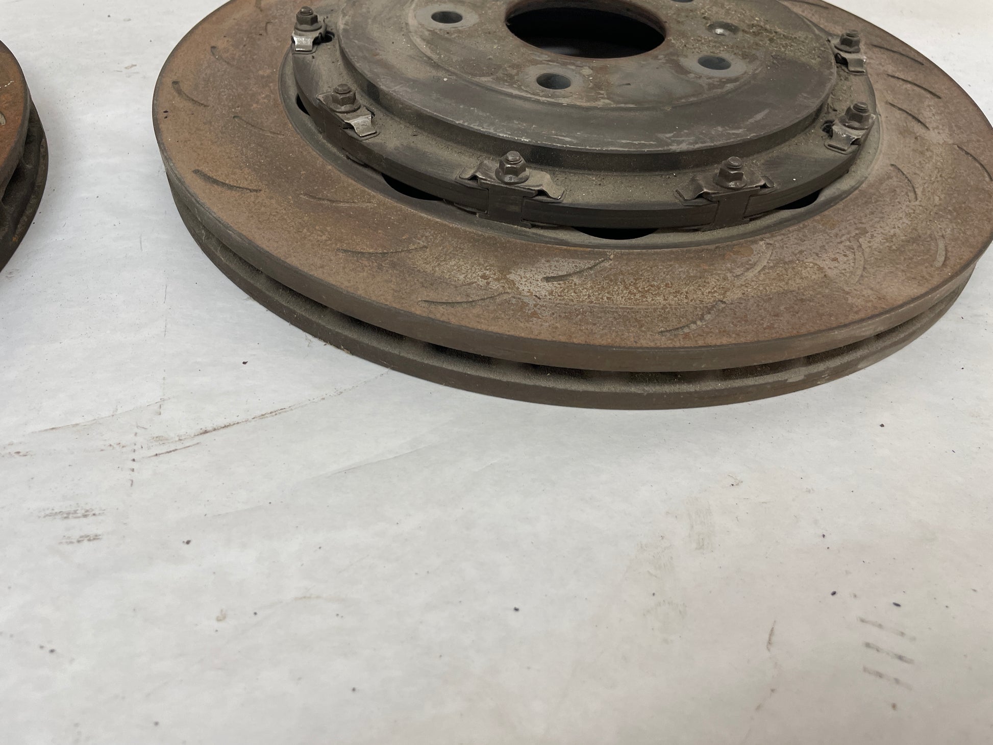 2017 Chevy Corvette Grand Sport 2LT RH & LH Rear Brake Rotors OEM - Day's Parts Yard