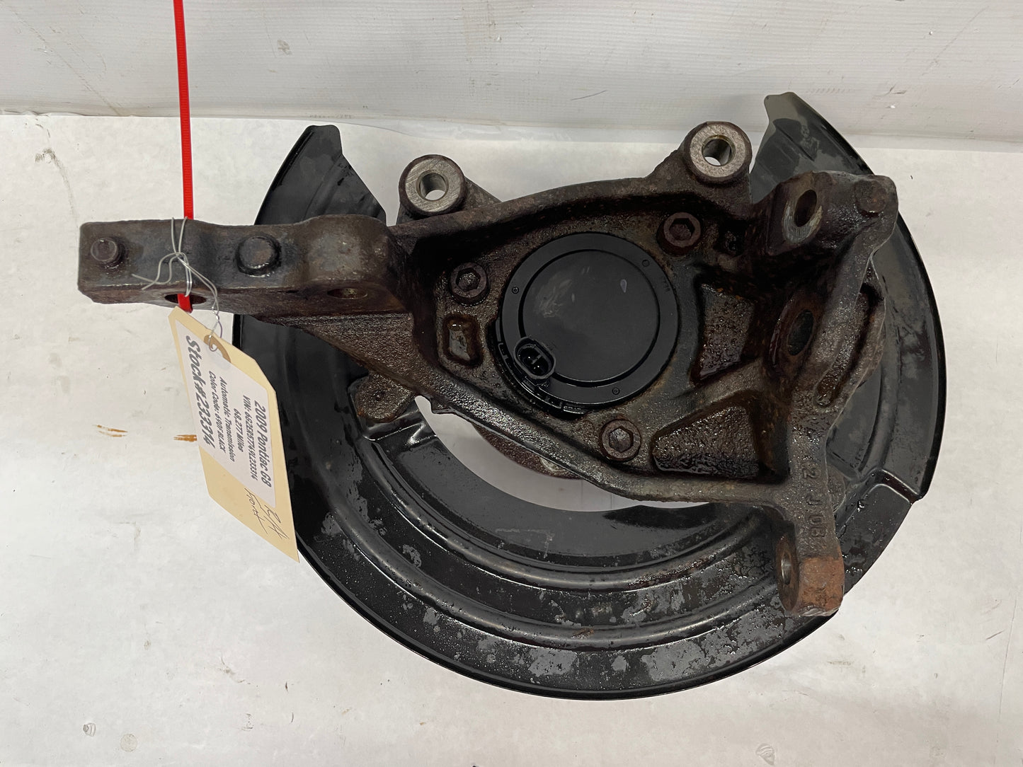 2009 Pontiac G8 RH Passenger Front Suspension Spindle Knuckle Hub Assembly OEM - Day's Parts Yard