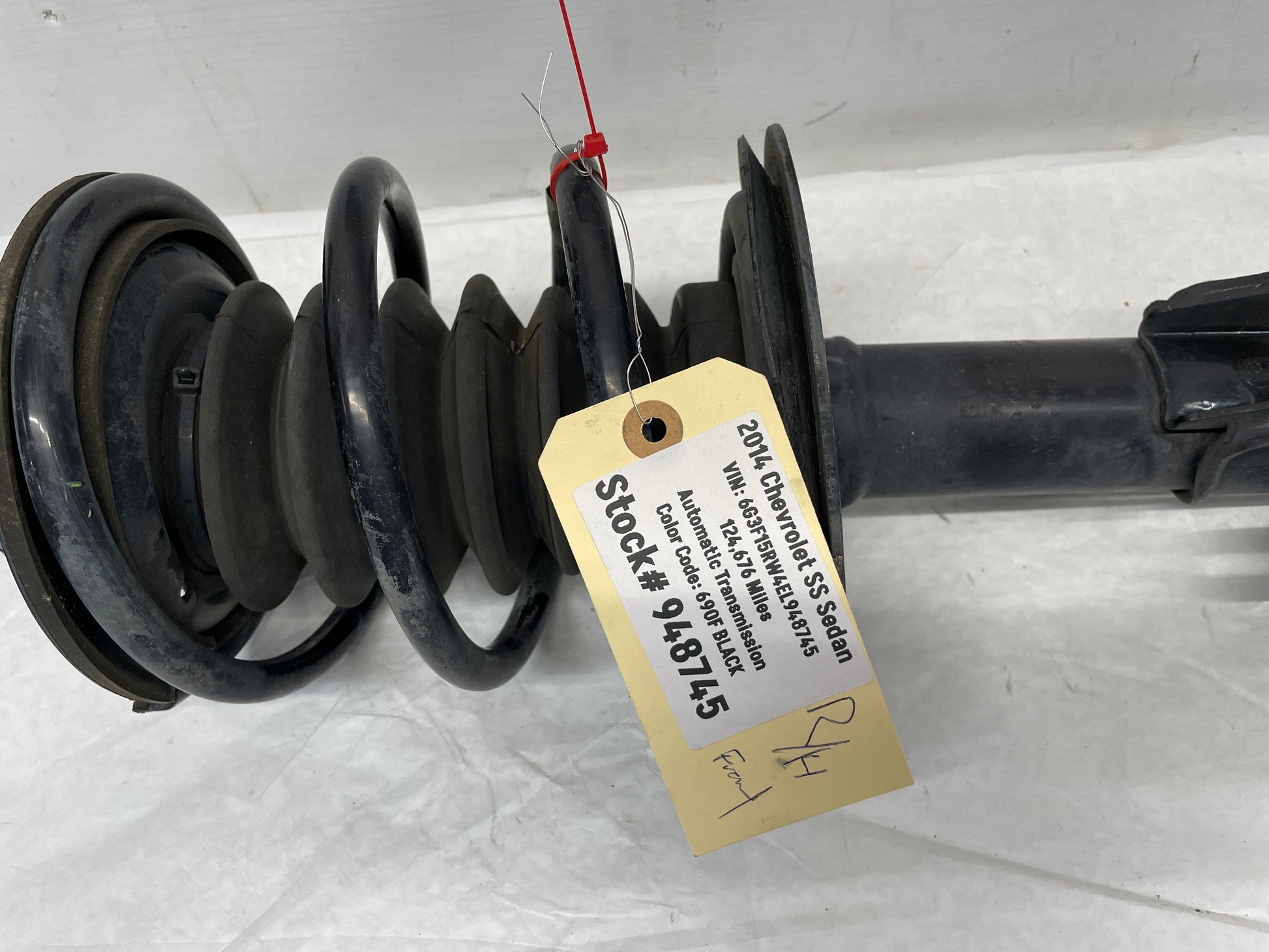 2014 Chevy SS Sedan RH Passenger Front Suspension Strut Assembly OEM - Day's Parts Yard