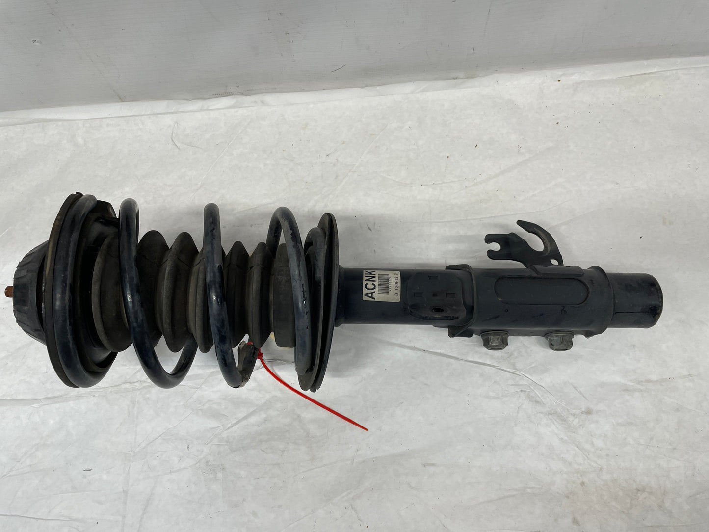 2014 Chevy SS Sedan RH Passenger Front Suspension Strut Assembly OEM - Day's Parts Yard