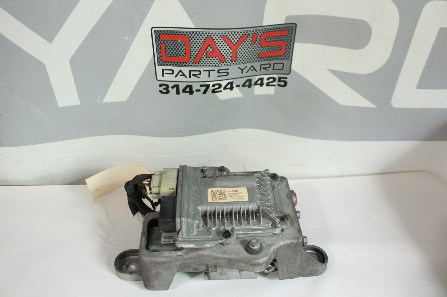 2017 Chevy Camaro SS 1LE Rear Differential Actuator Pump Lock Module OEM