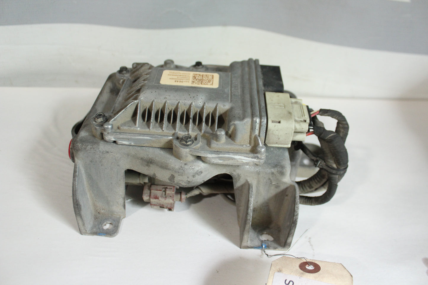 2017 Chevy Camaro SS 1LE Rear Differential Actuator Pump Lock Module OEM