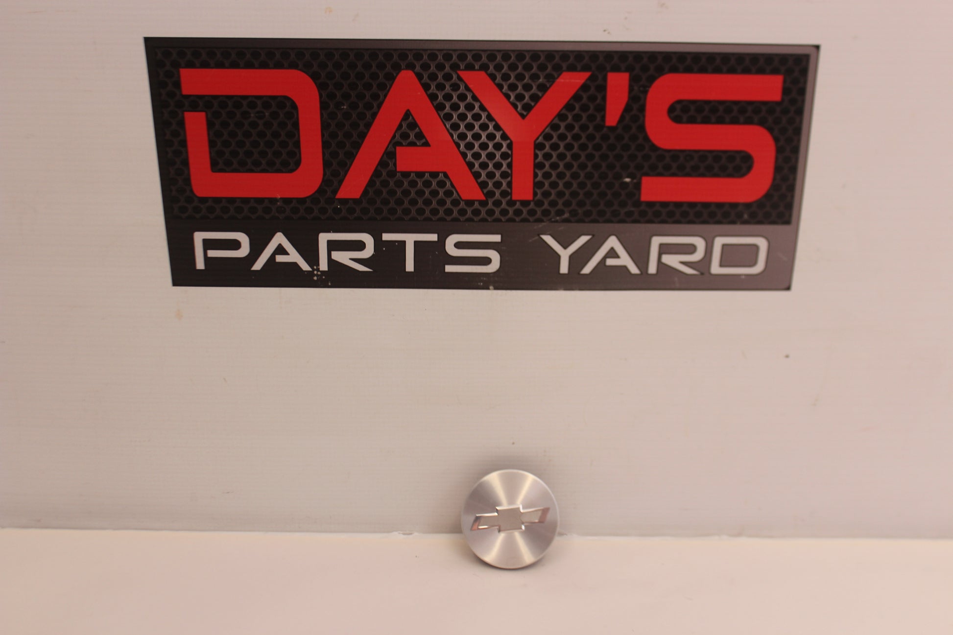 2014 Chevy Camaro SS Wheel Center Cap Silver OEM - Day's Parts Yard