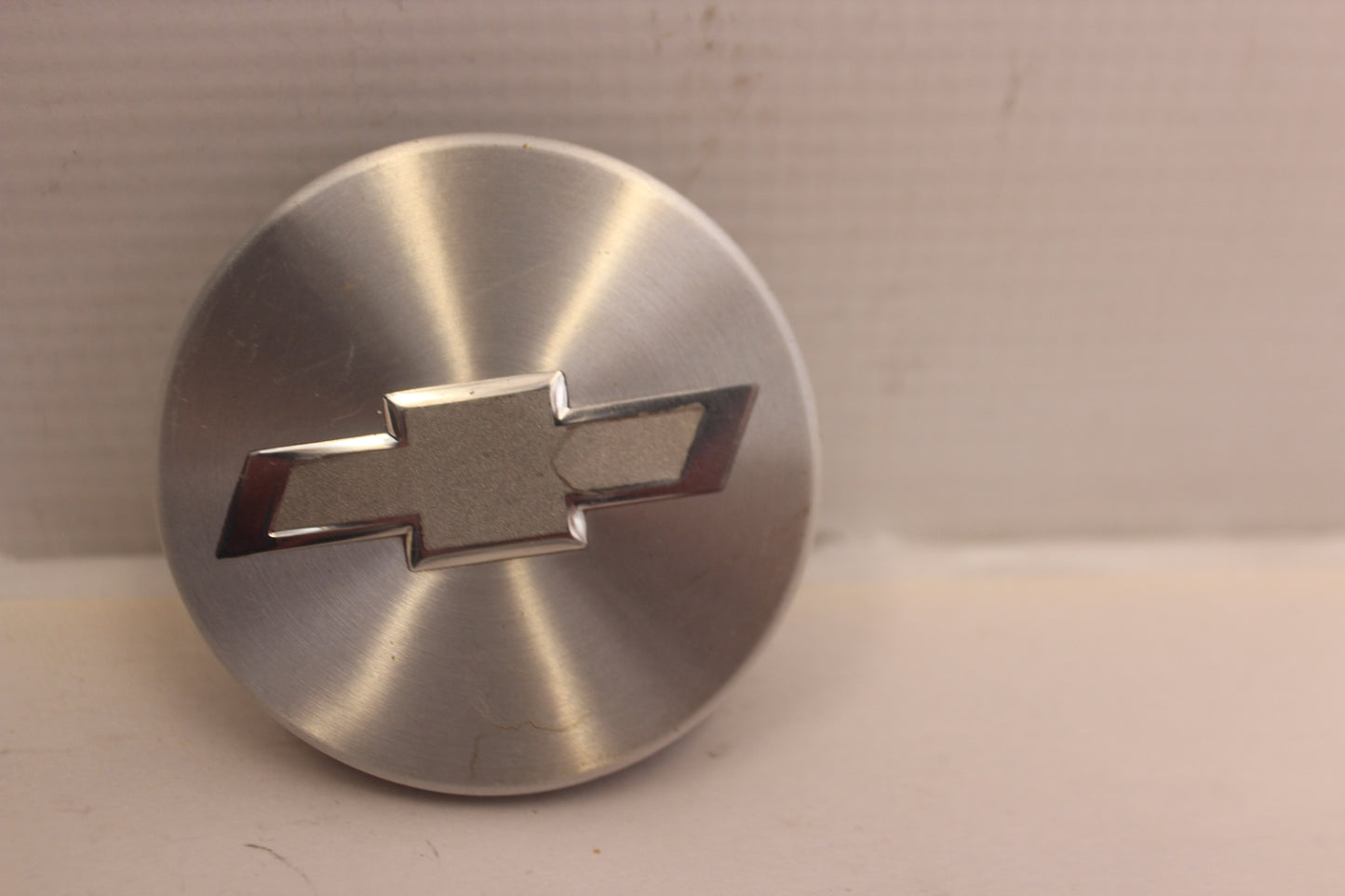 2014 Chevy Camaro SS Wheel Center Cap Silver OEM - Day's Parts Yard