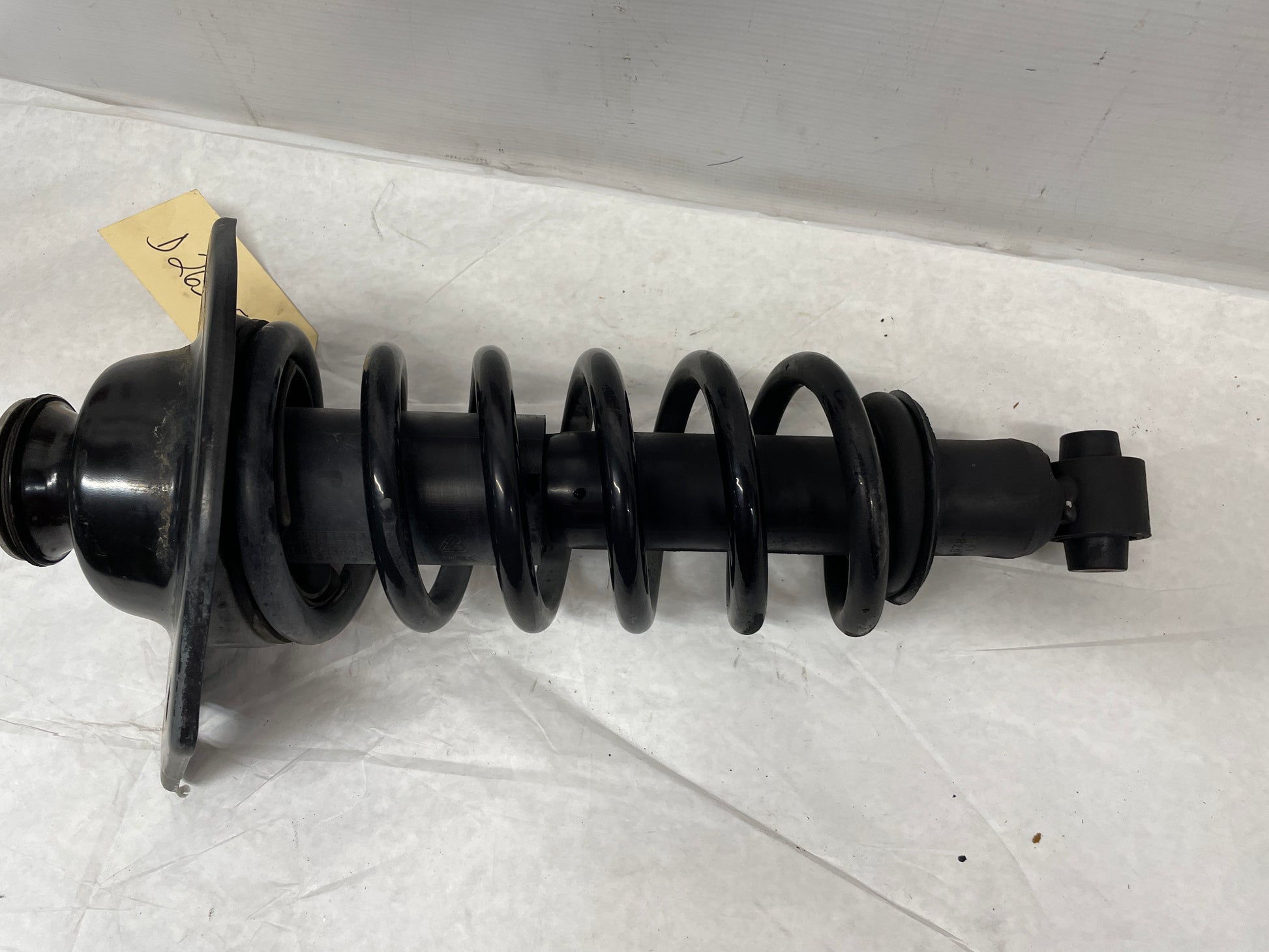 2014 Chevy SS Sedan LH Driver Rear Shock Strut Absorber Assembly OEM - Day's Parts Yard