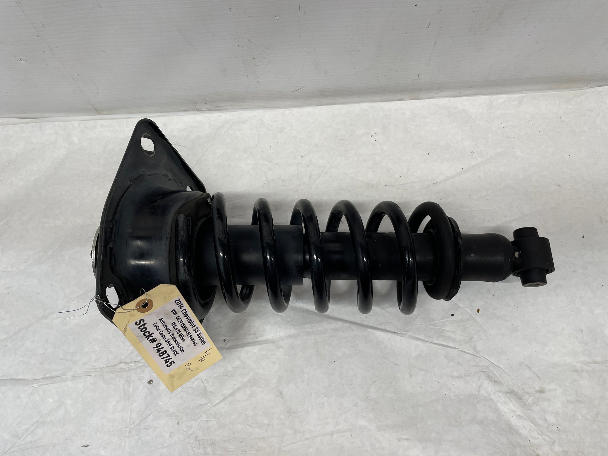 2014 Chevy SS Sedan LH Driver Rear Shock Strut Absorber Assembly OEM - Day's Parts Yard