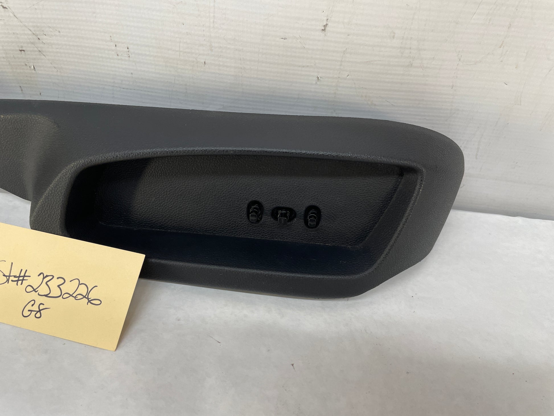 2009 Pontiac G8 Front RH Passenger Seat Controls Outer Finish Panel OEM - Day's Parts Yard