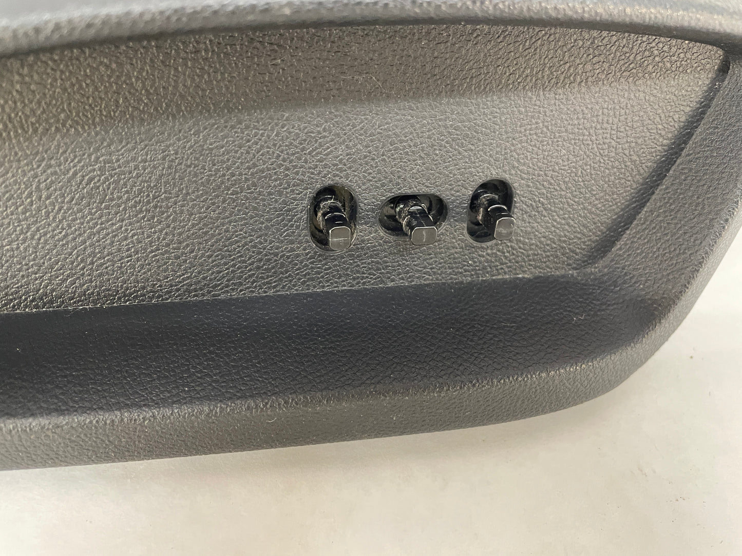 2009 Pontiac G8 Front RH Passenger Seat Controls Outer Finish Panel OEM - Day's Parts Yard