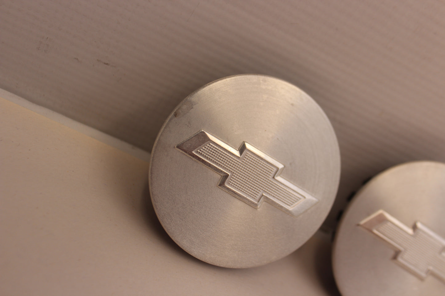 2013 Chevy Camaro SS Wheel Center Caps Silver OEM - Day's Parts Yard