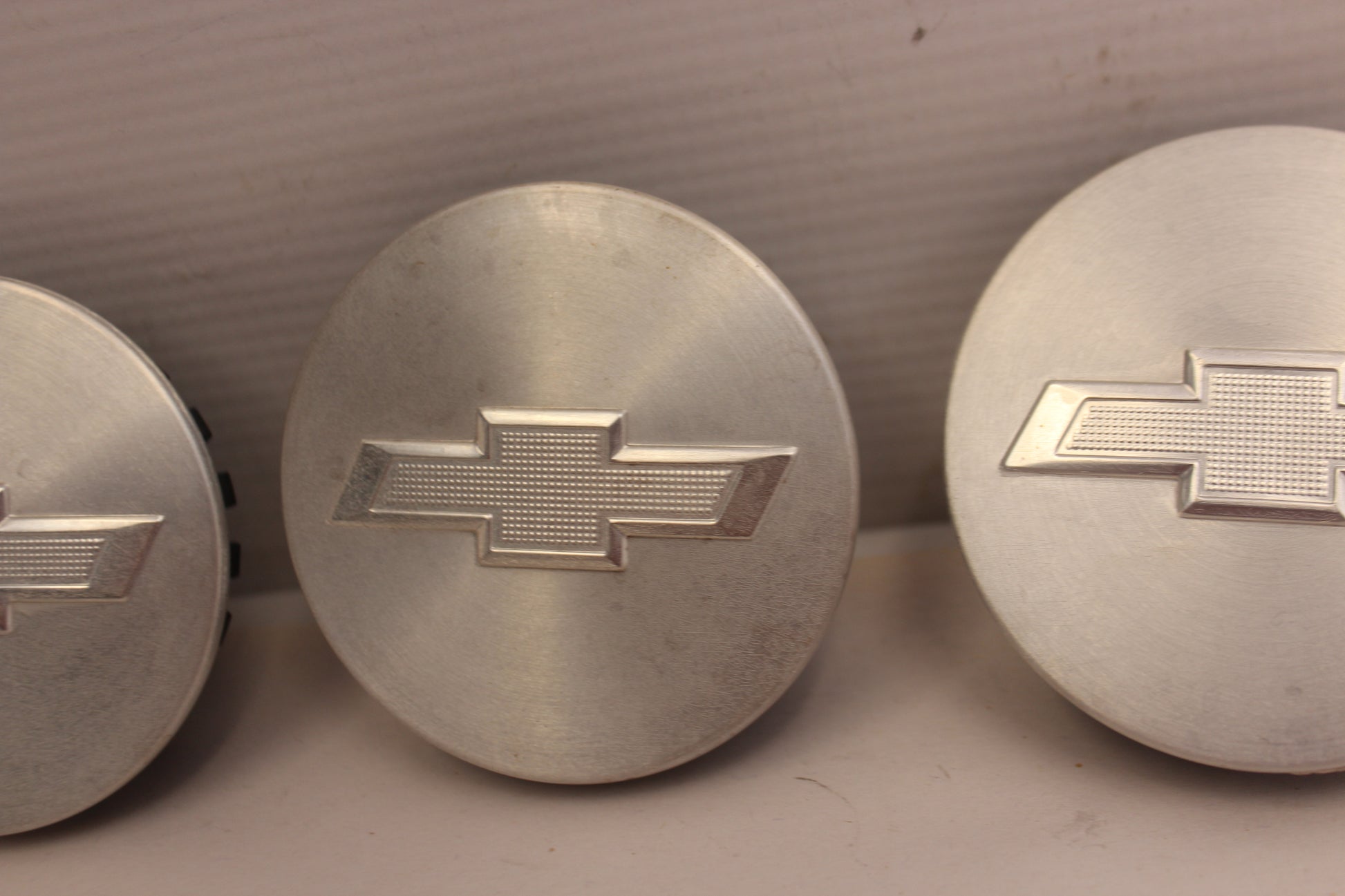 2013 Chevy Camaro SS Wheel Center Caps Silver OEM - Day's Parts Yard