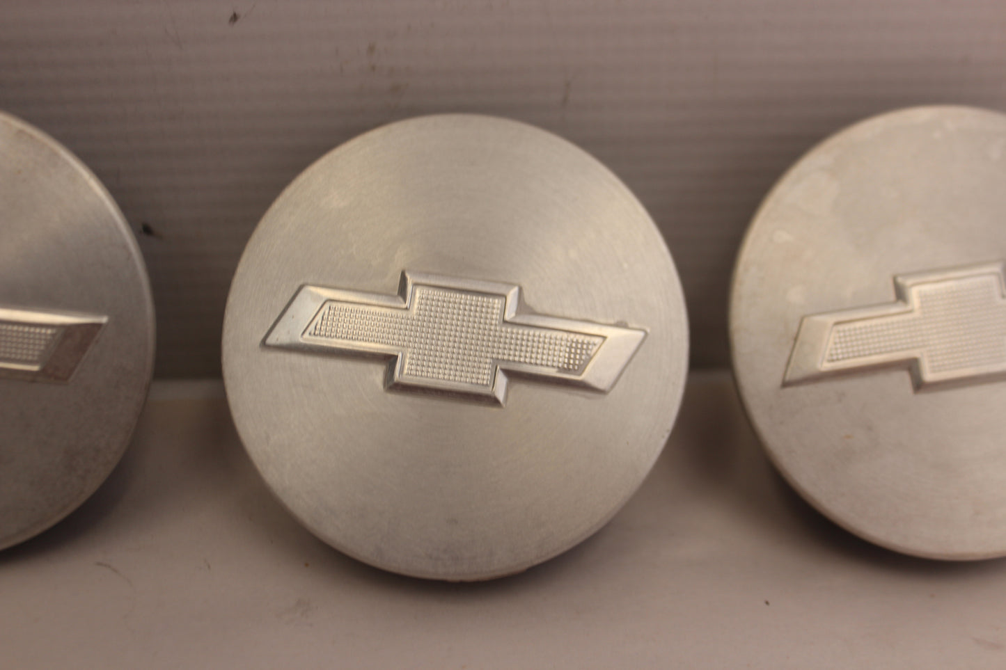 2013 Chevy Camaro SS Wheel Center Caps Silver OEM - Day's Parts Yard
