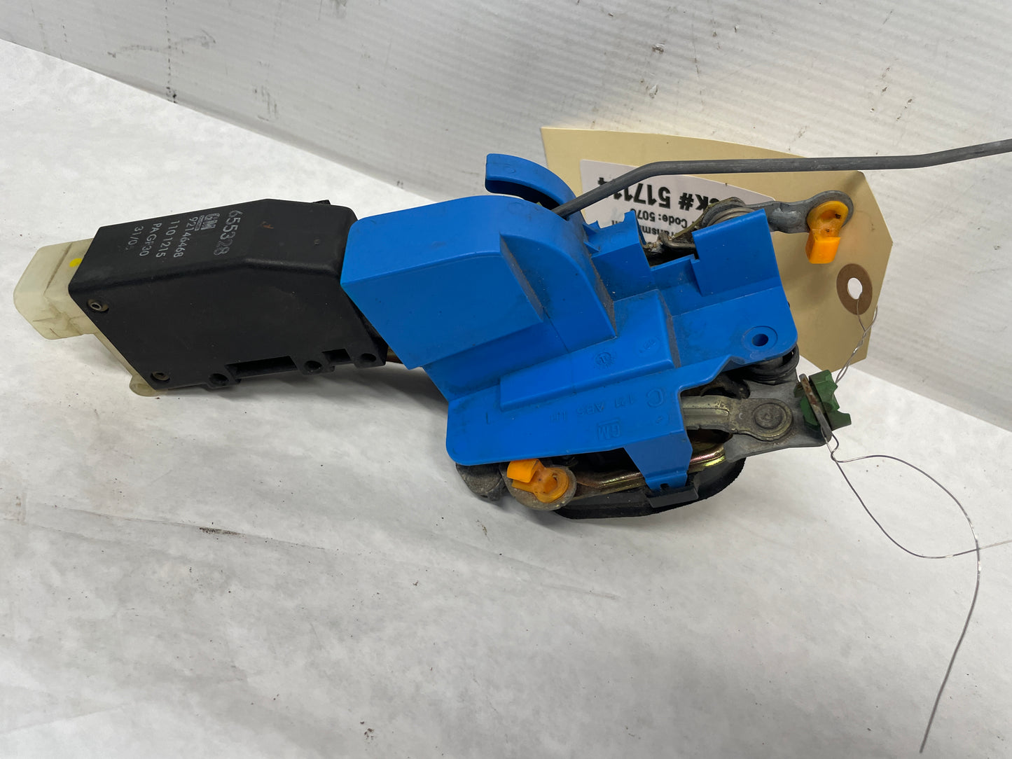 2006 Pontiac GTO LH Driver Door Lock Actuator Assembly OEM